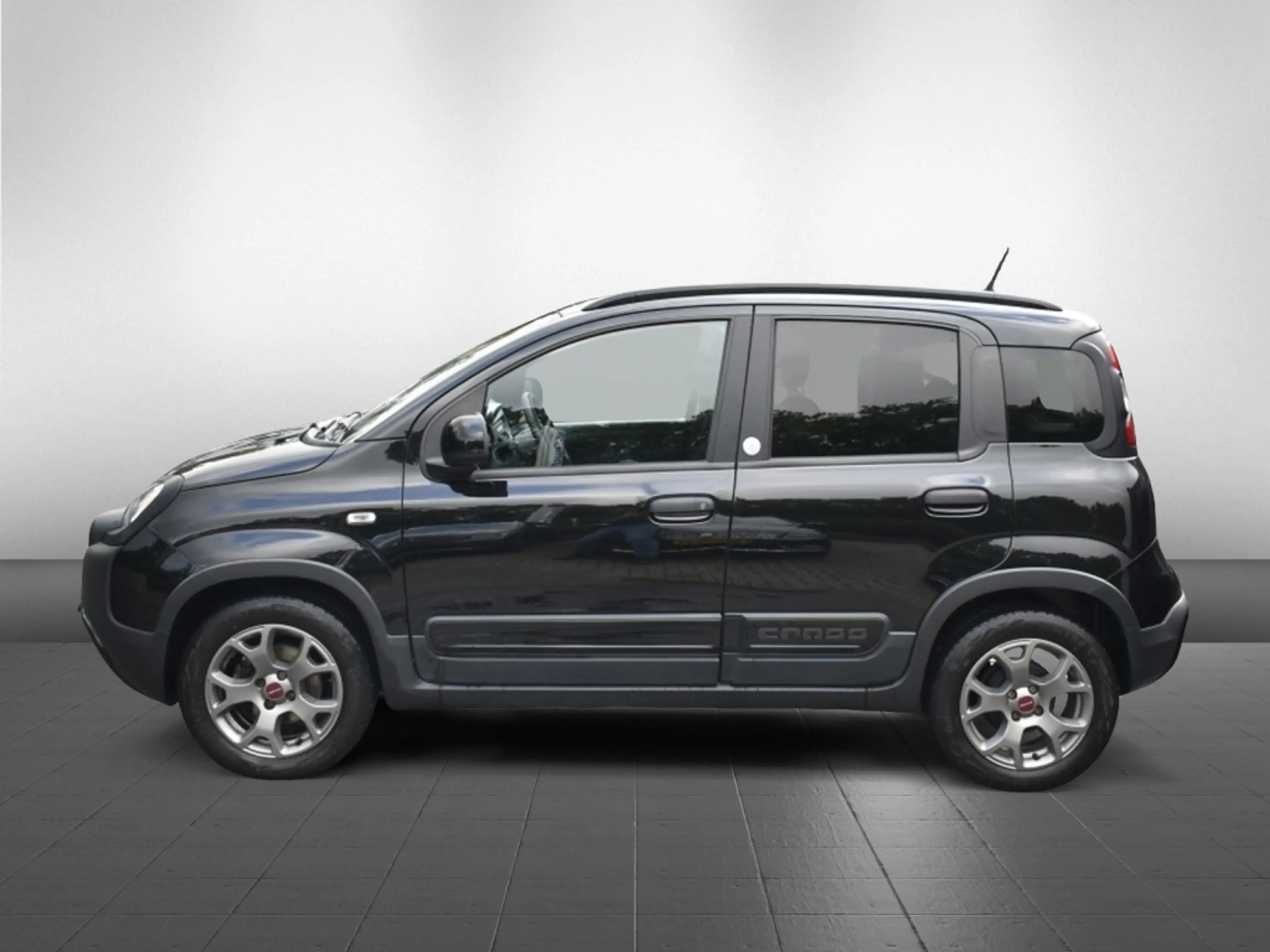 Fiat Panda 1.0 Hybr. Launch Ed. — photo 2