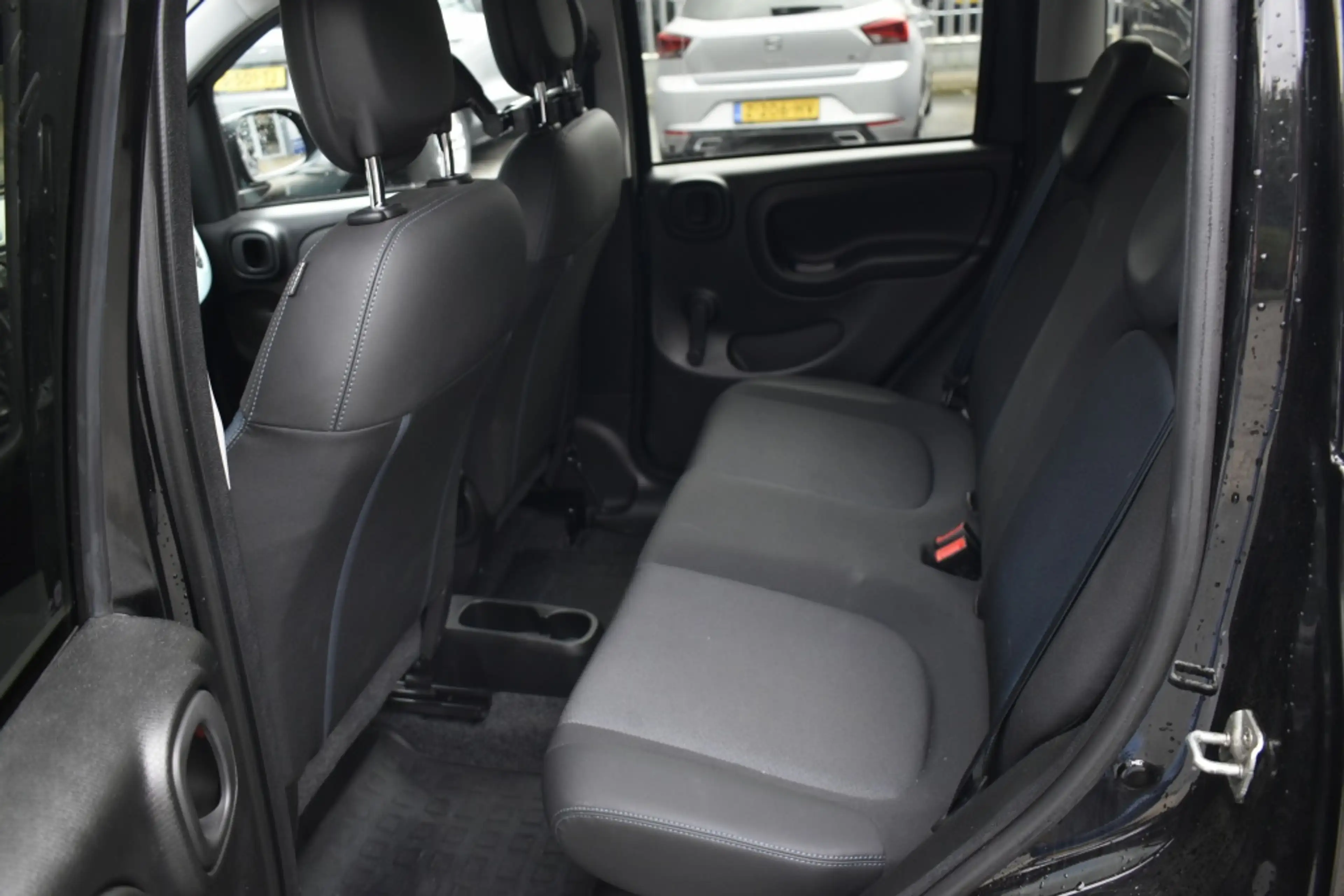 Fiat Panda 1.0 Hybr. Launch Ed. — photo 8