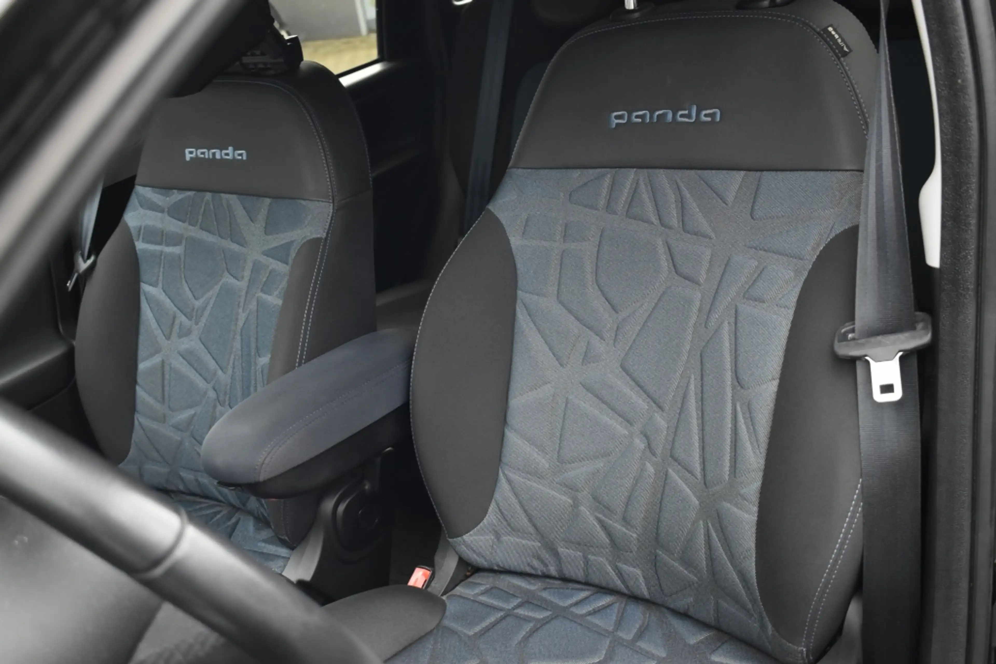 Fiat Panda 1.0 Hybr. Launch Ed. — photo 10