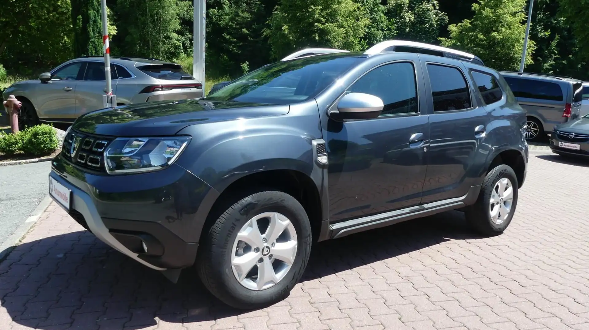 Dacia Duster 1.3*Klimaauto*Sitzhzg*Navi*Kam - 1