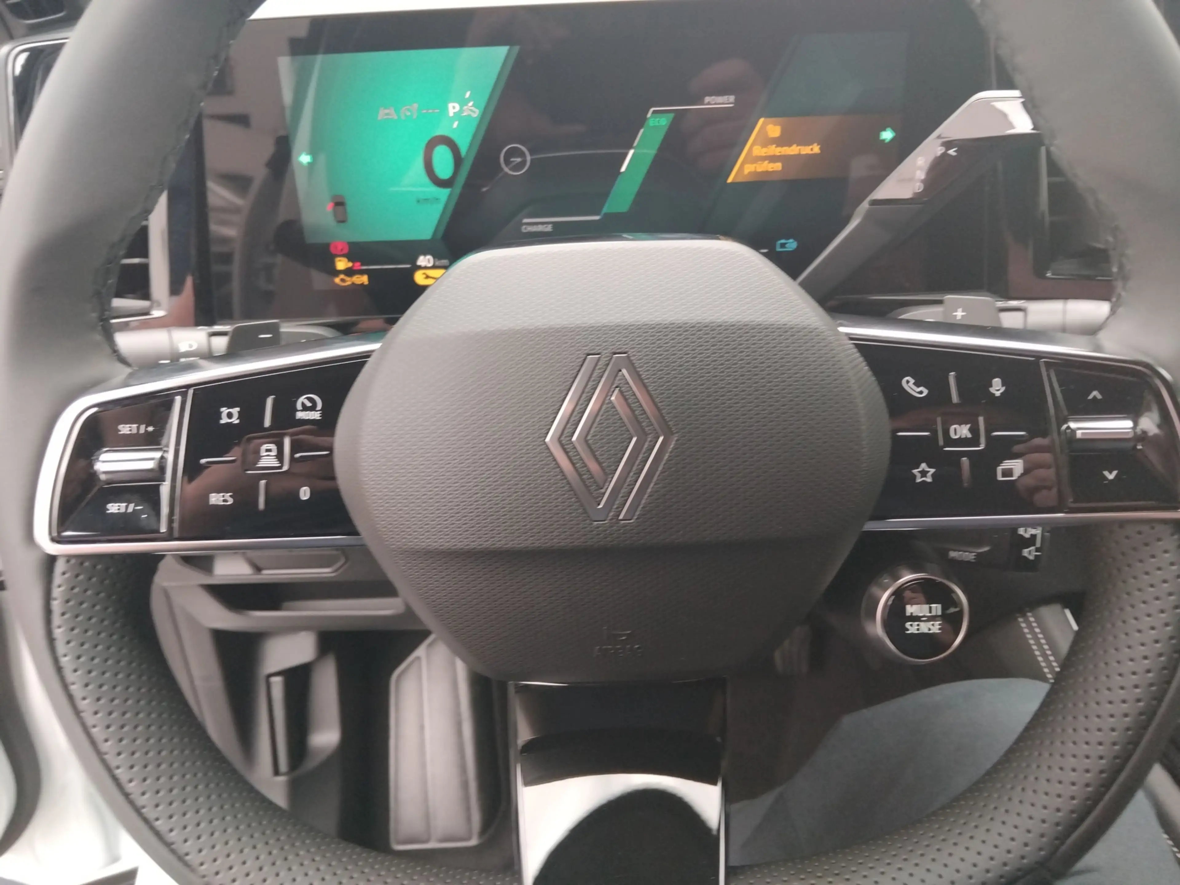 Renault Rafale RAFALE Techno Full Hybrid E-Tech 200 (MY26) — photo 14