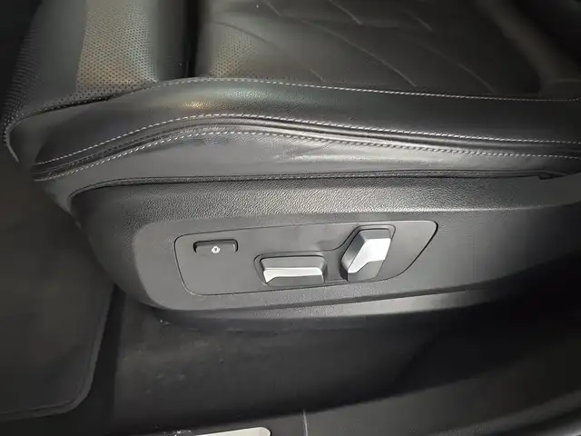 BMW X6 view 15