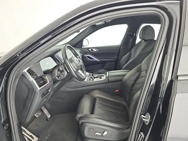 BMW X6 view 6