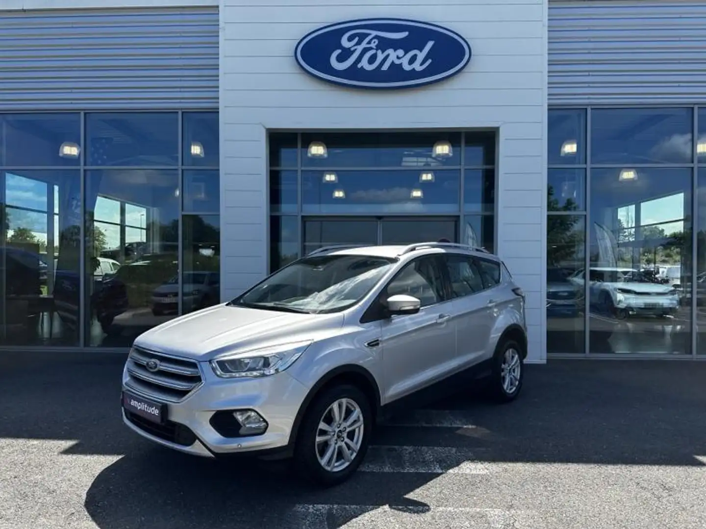 Ford Kuga 1.5 TDCi 120ch Stop\u0026Start Trend Business 4x2 Gris - 1