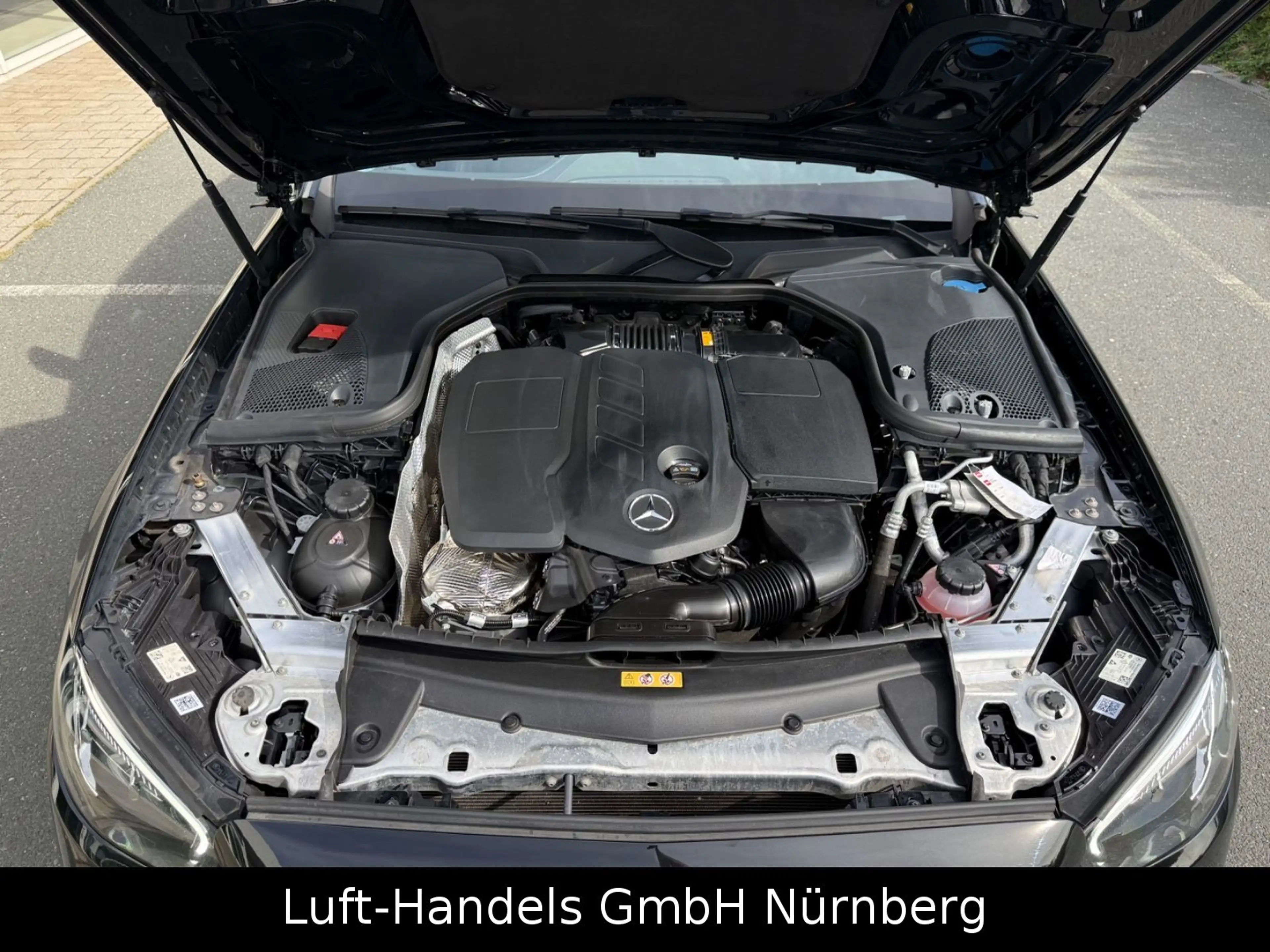 Mercedes-Benz E 220 d E T-Modell AMG-Line Night-Paket Virtual — photo 18