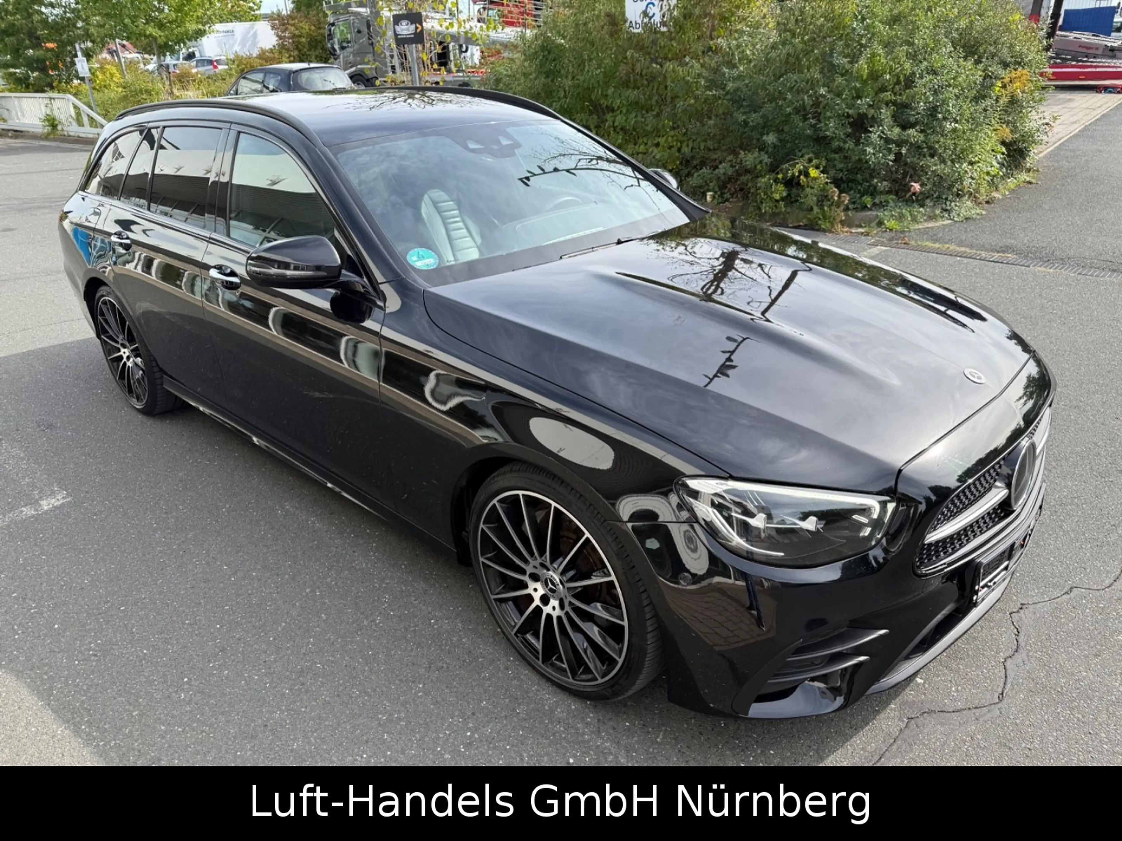 Mercedes-Benz E 220 d E T-Modell AMG-Line Night-Paket Virtual — photo 3