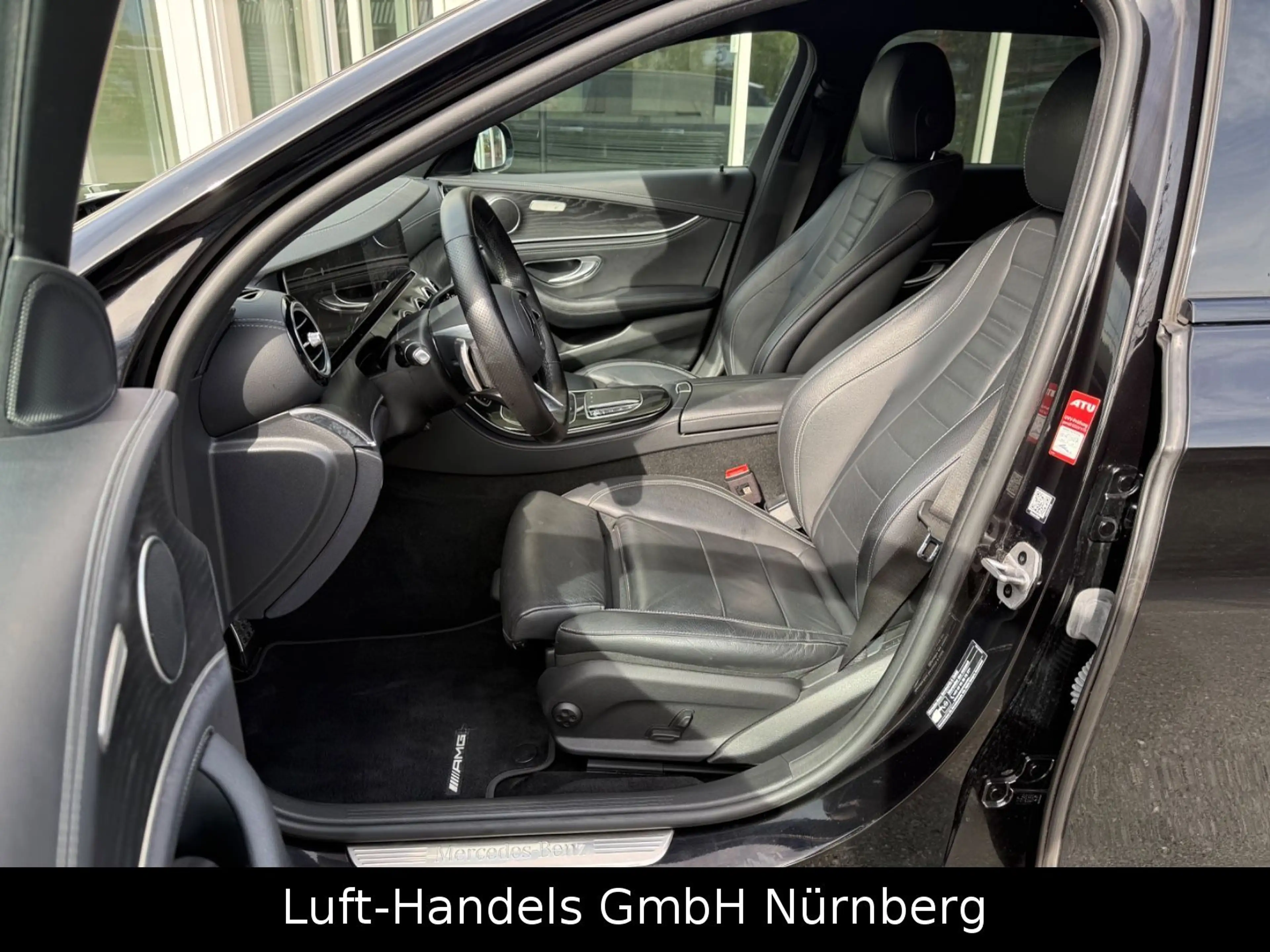 Mercedes-Benz E 220 d E T-Modell AMG-Line Night-Paket Virtual — photo 12