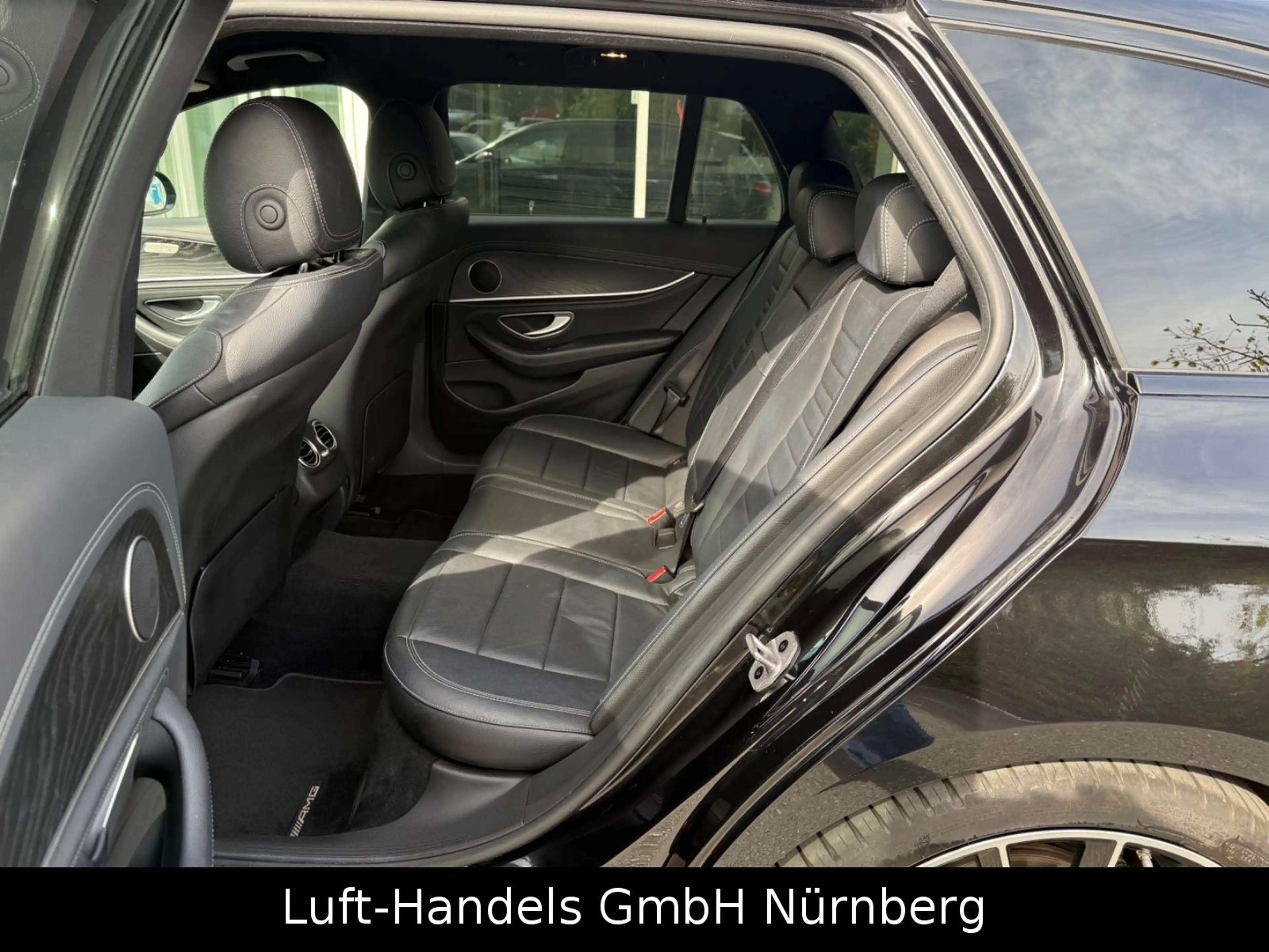 Mercedes-Benz E 220 d E T-Modell AMG-Line Night-Paket Virtual — photo 14