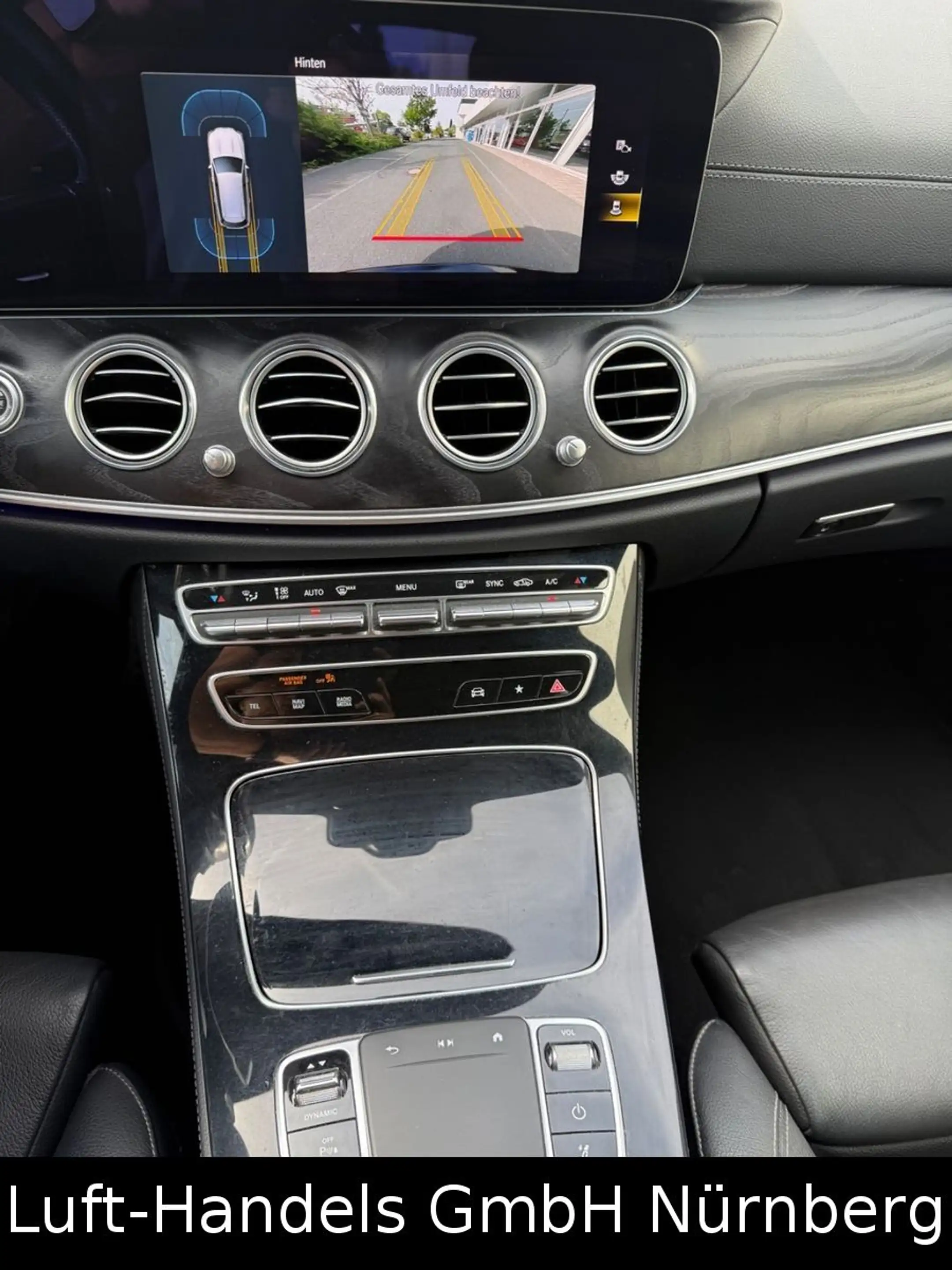 Mercedes-Benz E 220 d E T-Modell AMG-Line Night-Paket Virtual — photo 20