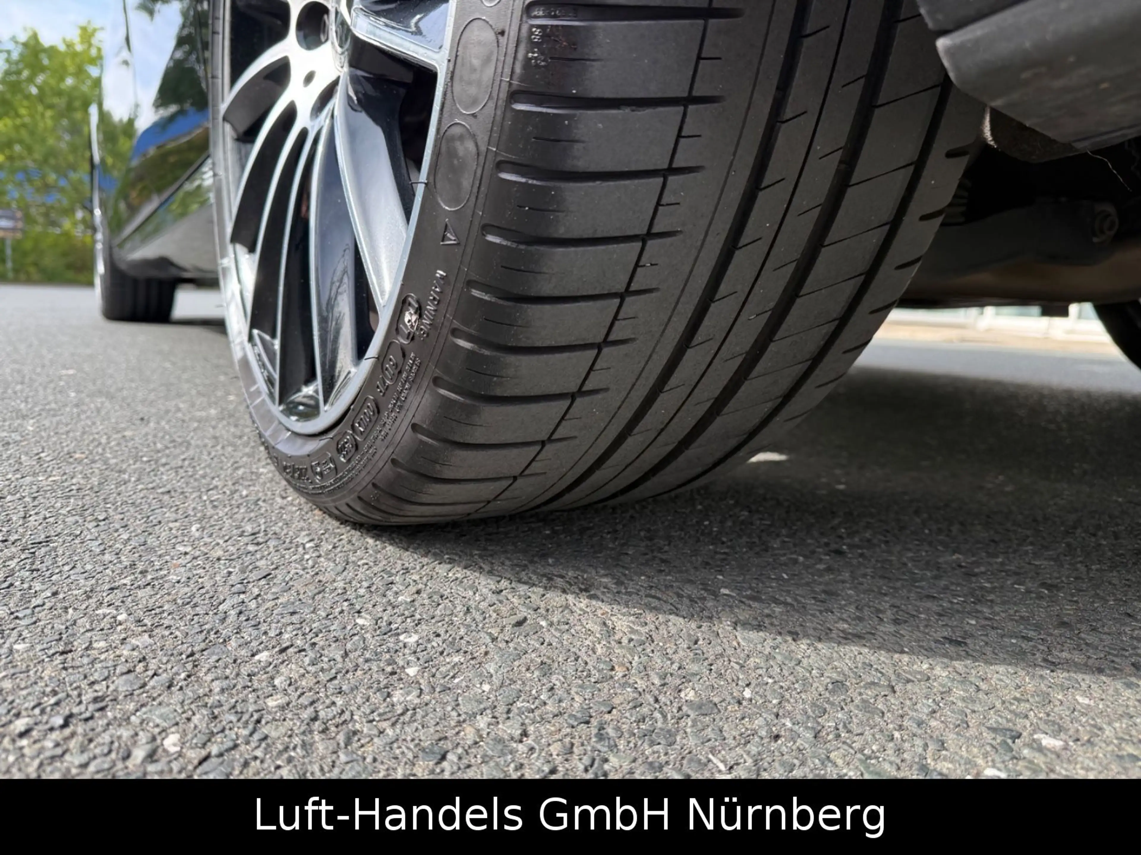 Mercedes-Benz E 220 d E T-Modell AMG-Line Night-Paket Virtual — photo 9