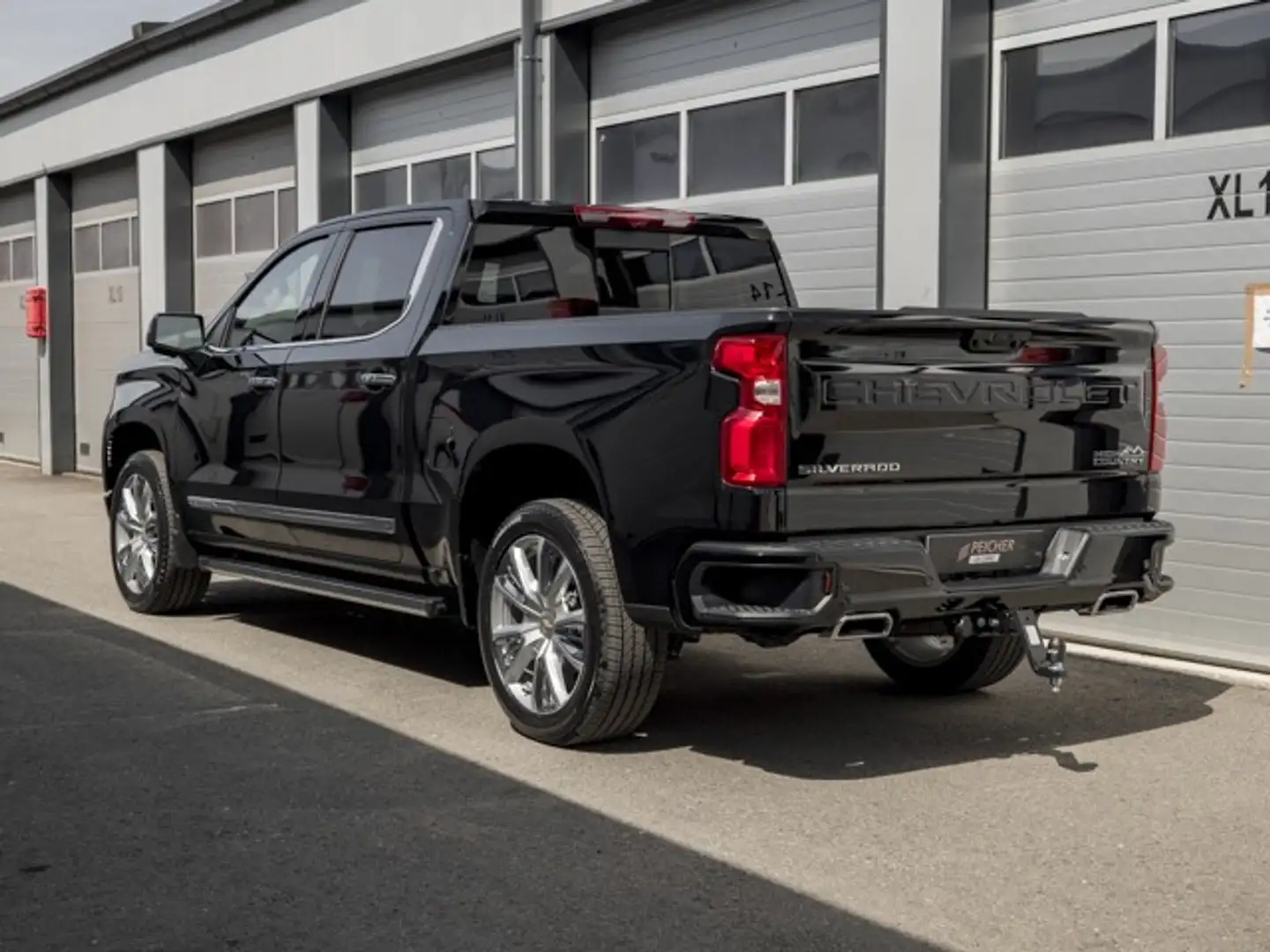 Chevrolet Silverado Silverado 1500 High Country Crew Cab Short Bed ... Schwarz - 2