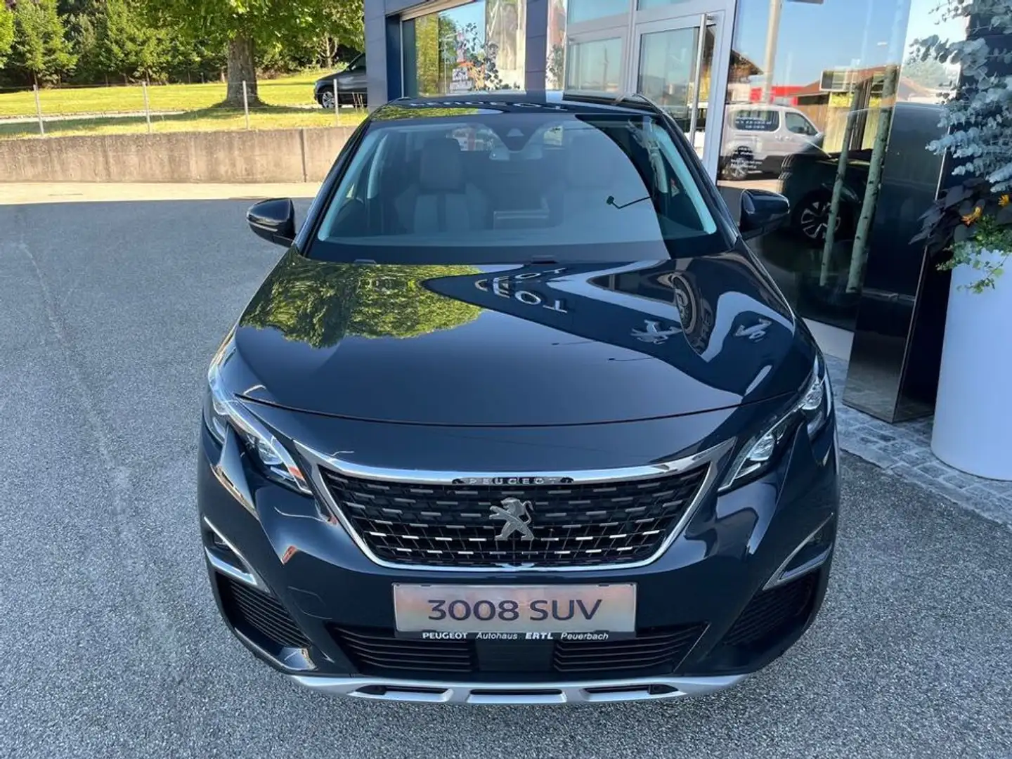 Peugeot 3008 Allure BHDI120 EAT6 elektr.Heckklappe Keyless Grau - 2