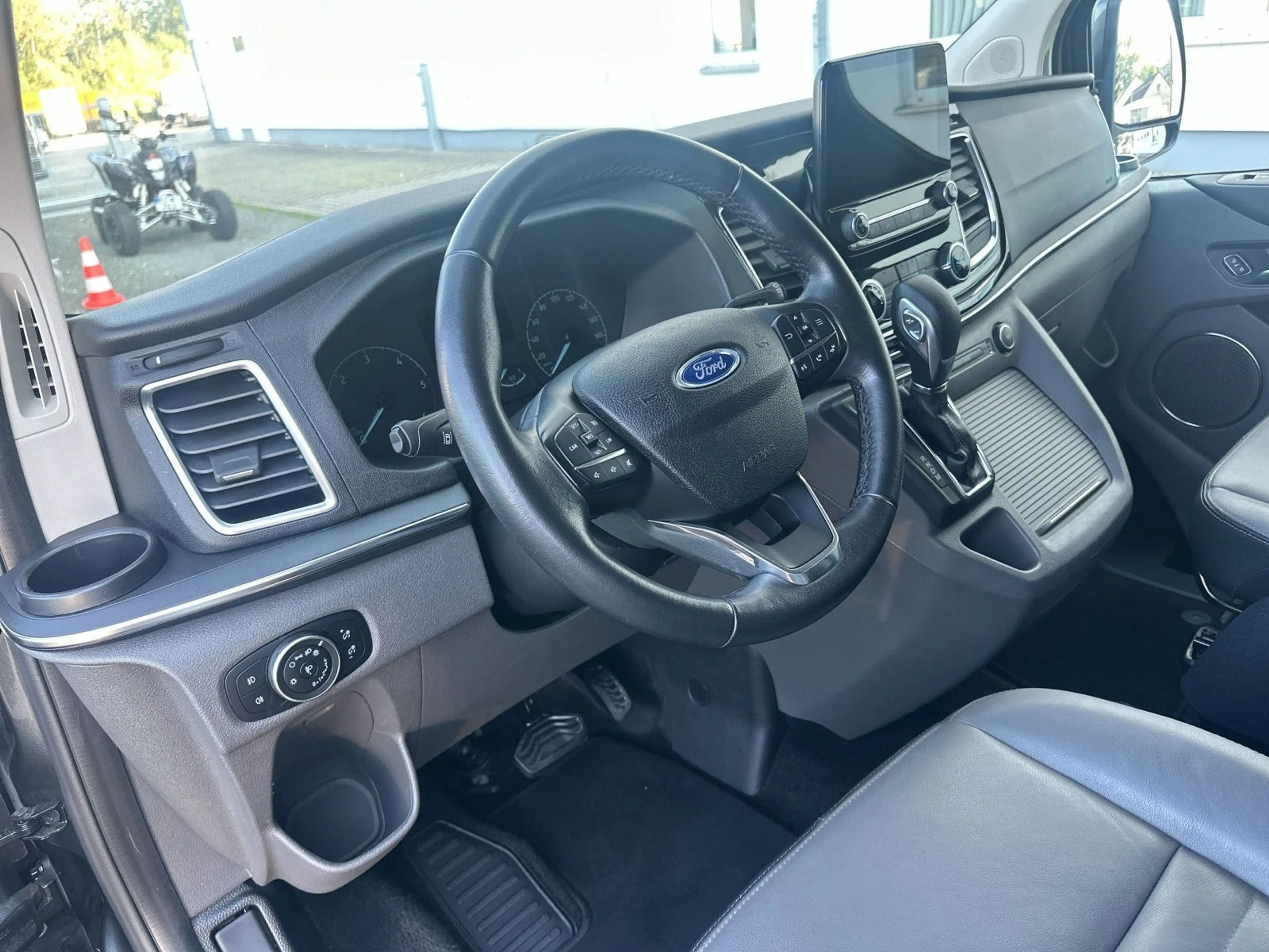 Ford Transit Custom 310 L2 Tourneo Titanium — photo 8