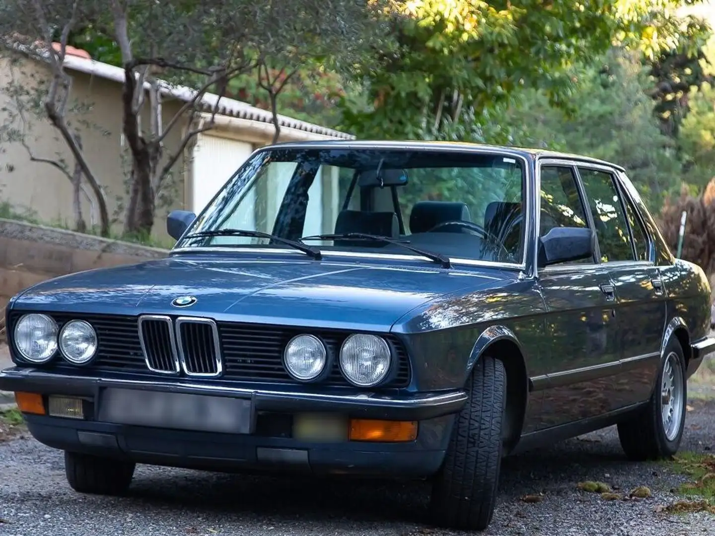 BMW 528 528i Negro - 1