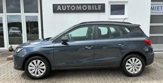 SEAT Arona view 4