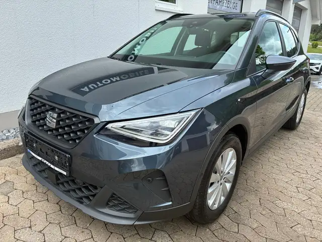 SEAT Arona view 2