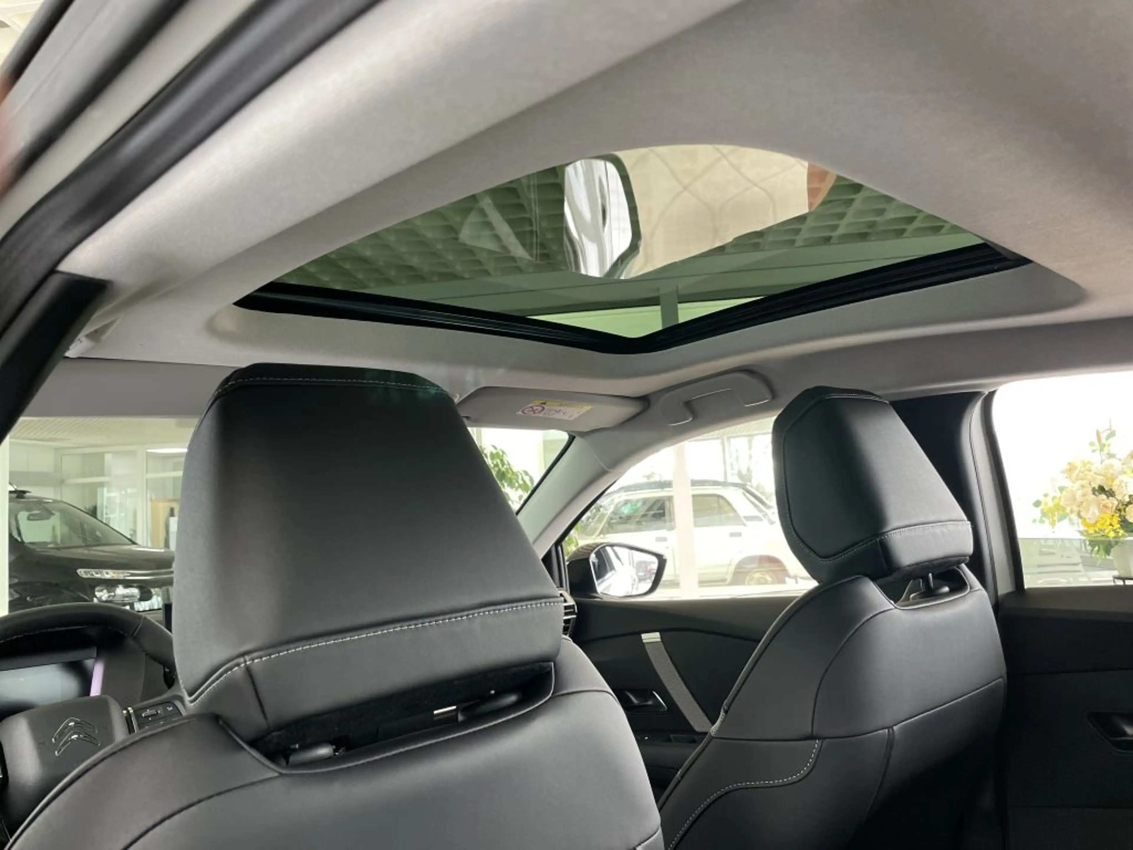 Citroen E-C4 Electric X SHINE*KAMERA*SHZ*LEDER*NAVI*SCHIEBEDACH* — photo 7