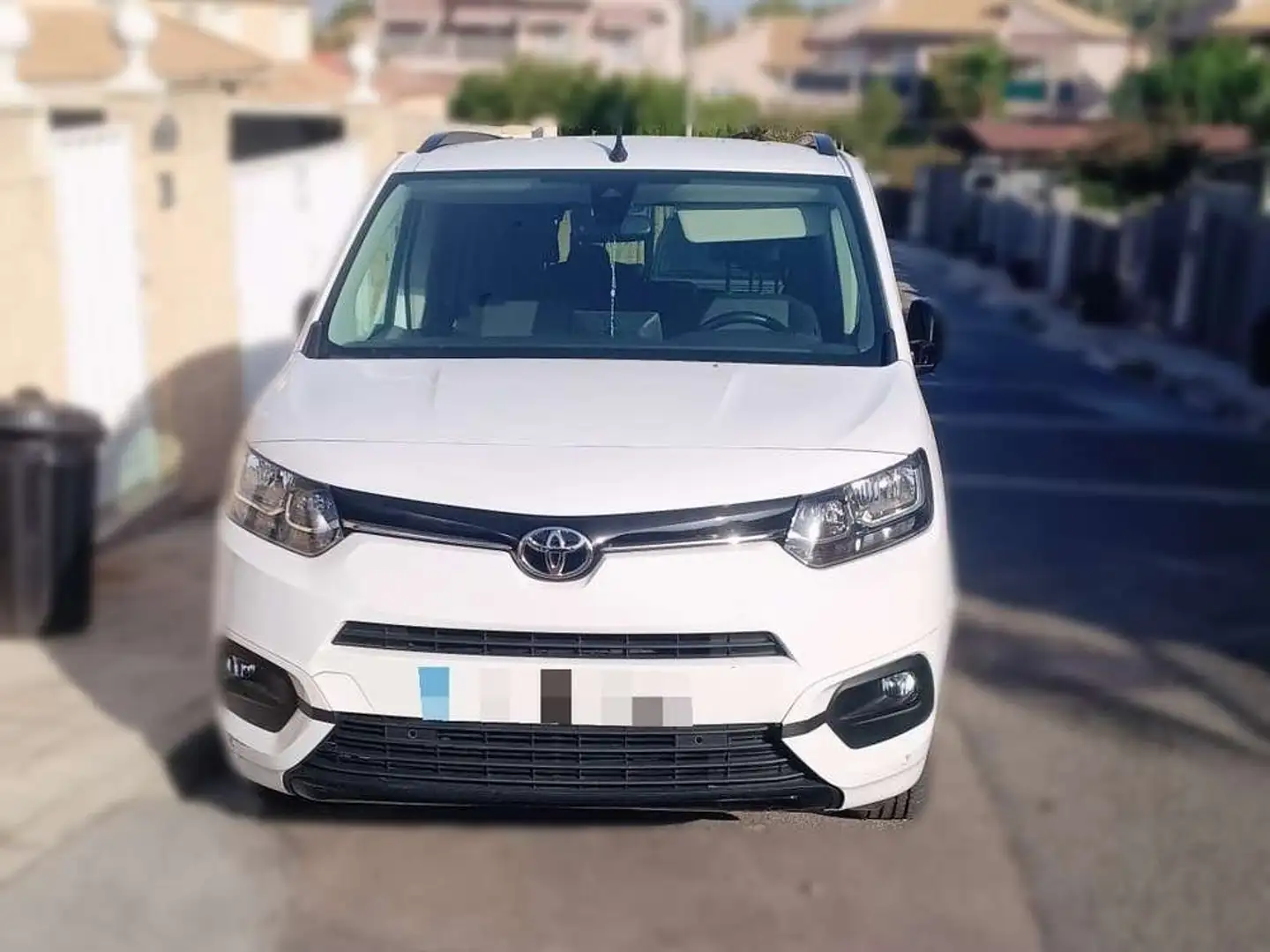 Toyota Proace Family L2 1.5D 130CV Active 7p Blanco - 1