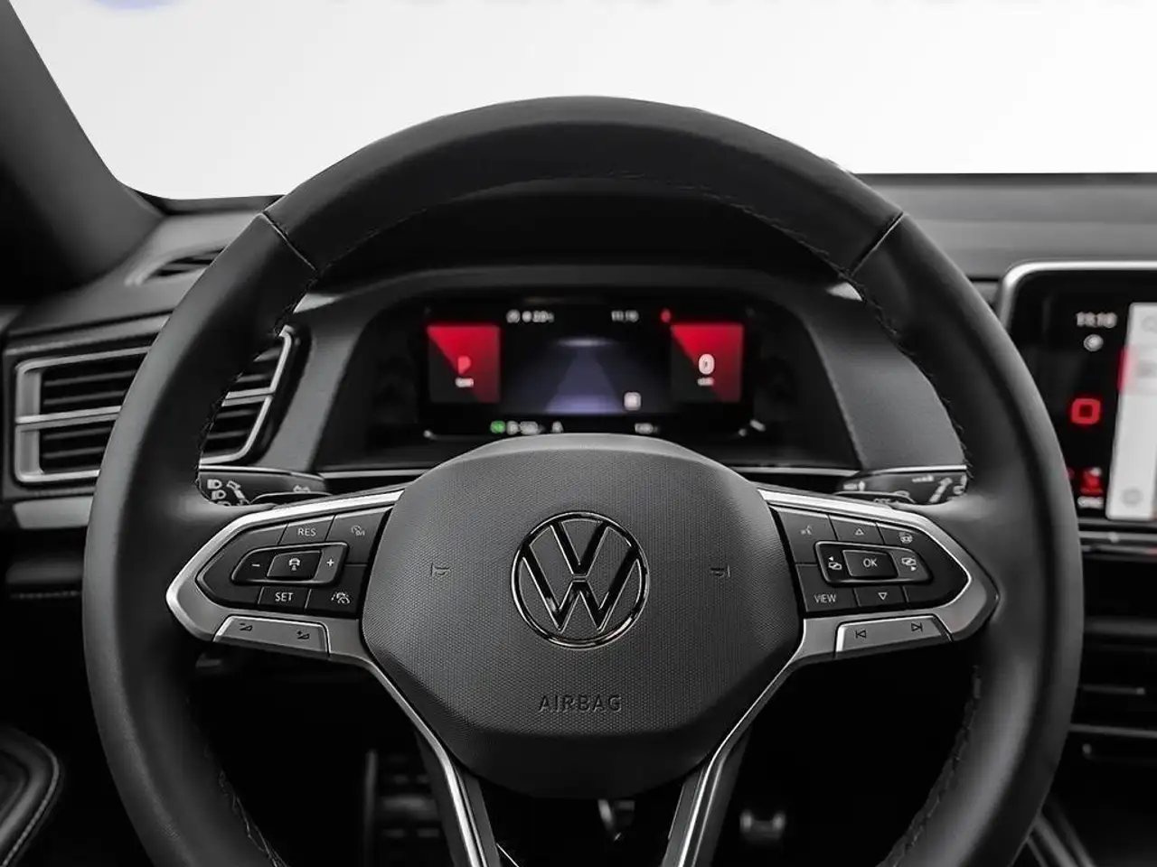 Volkswagen Atlas снимка Volkswagen Atlas