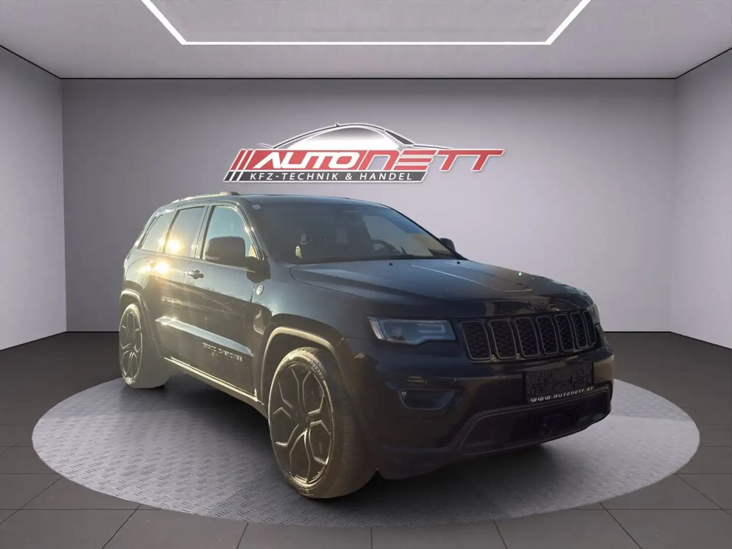 Jeep Grand Cherokee 3.0 CRD Trailhawk *Pano Schwarz - 1
