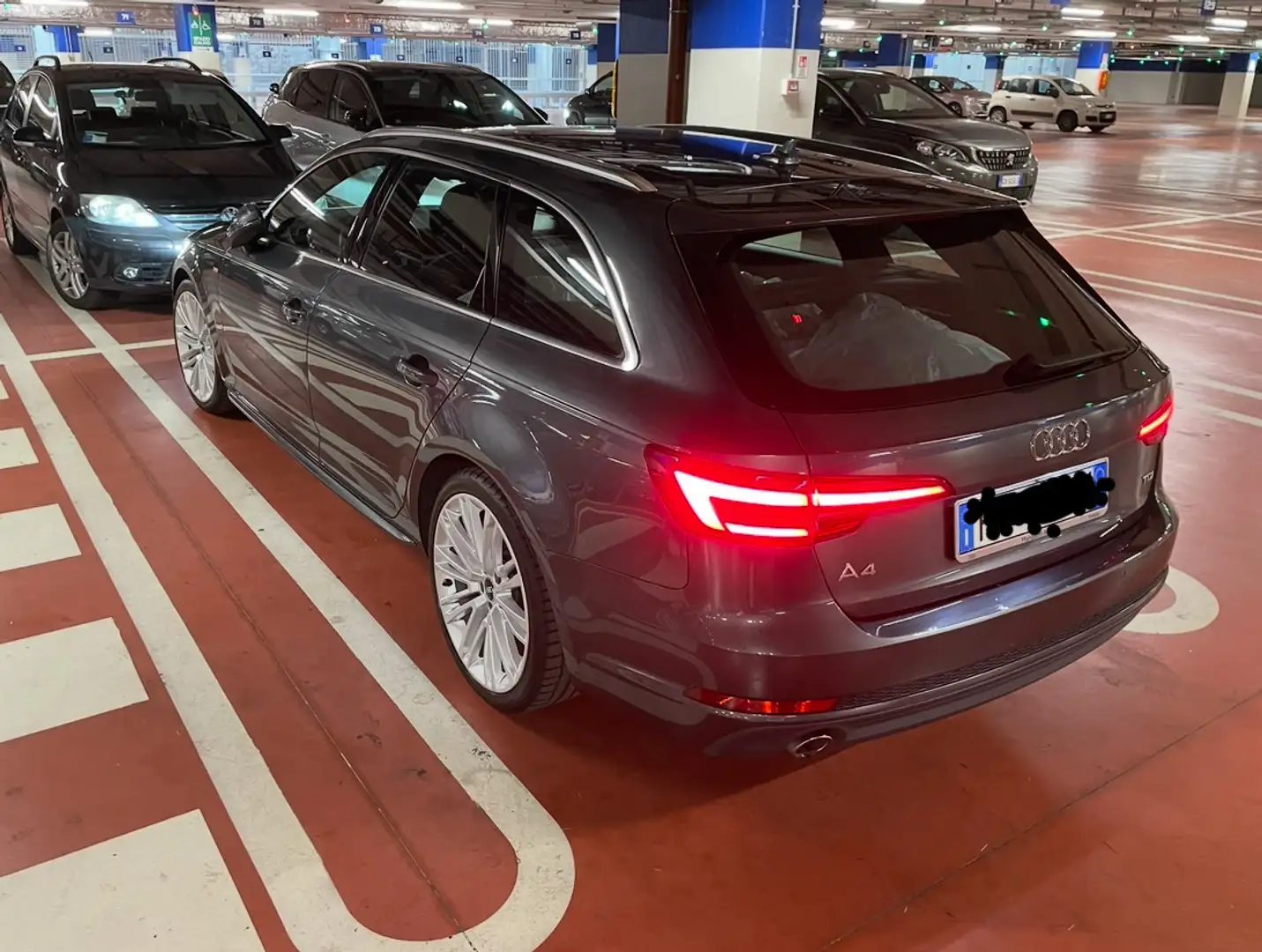 Audi A4 Avant 2.0 tdi sline - 2