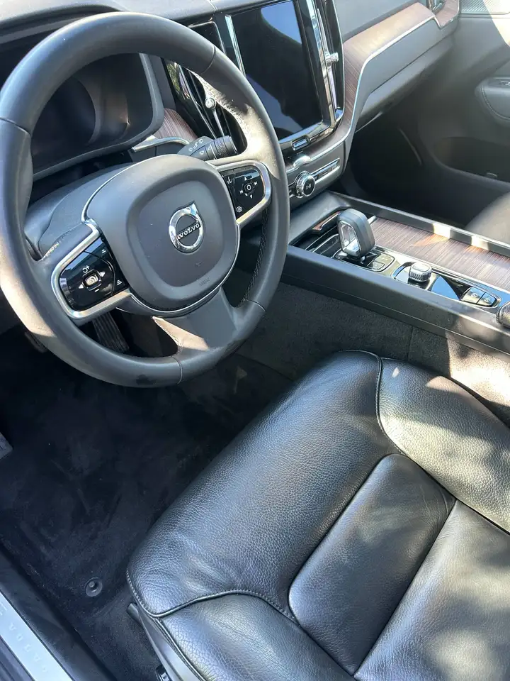Volvo XC60 photo Volvo XC60