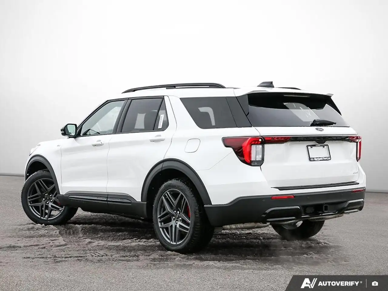 Ford Explorer photo Ford Explorer