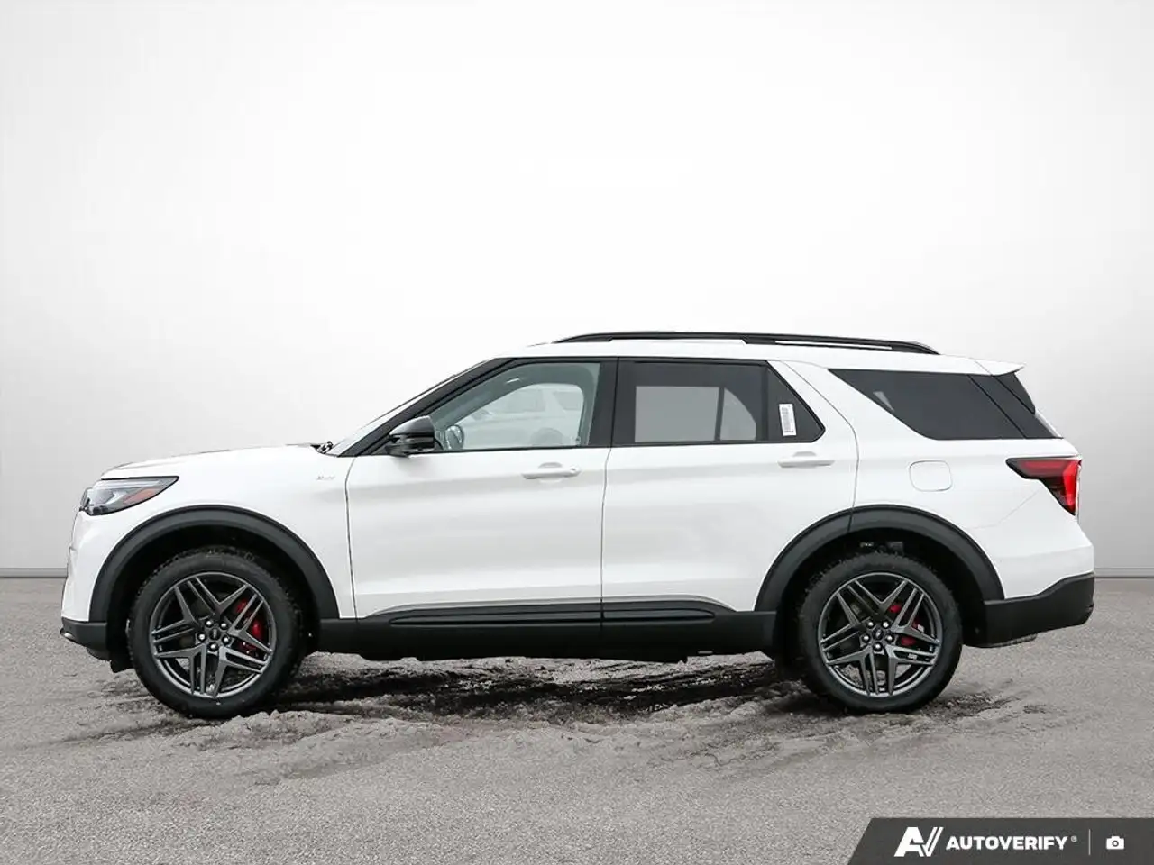 Ford Explorer photo Ford Explorer