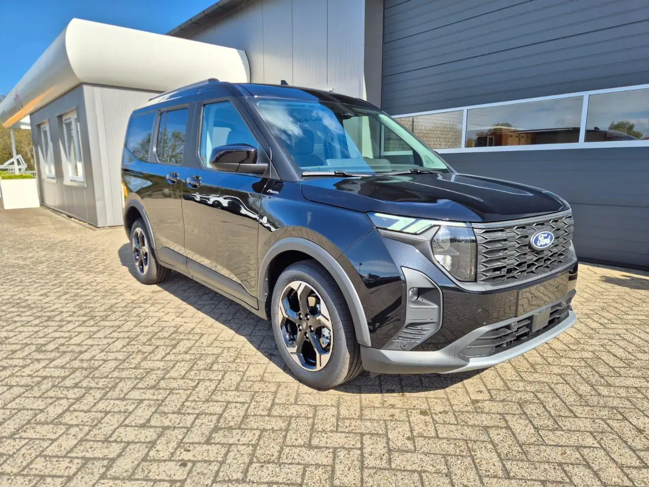 Ford Tourneo Courier 2026 — фото 7