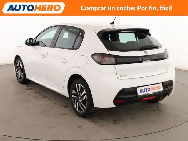 Peugeot 208 view 4