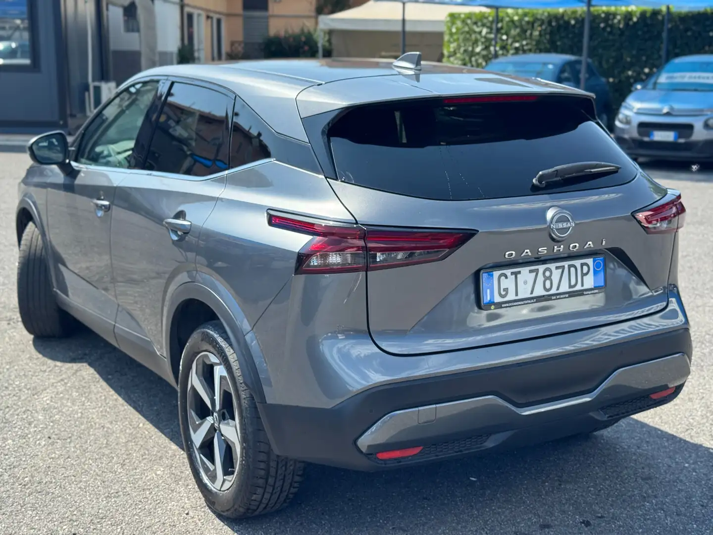 Nissan Qashqai 1.3 mhev N-Connecta 2wd 158cv xtronic Grijs - 2