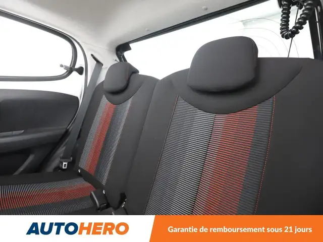 Peugeot 108 view 14