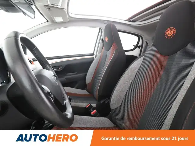 Peugeot 108 view 10