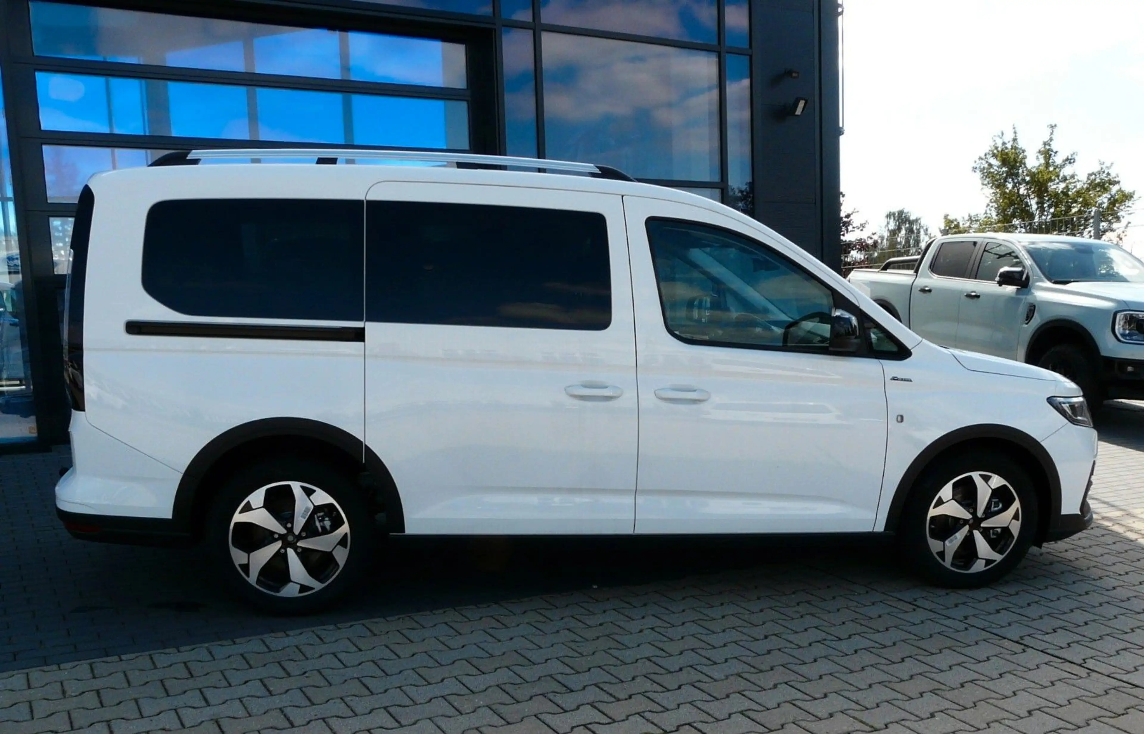 Ford Tourneo Connect Grand Tourneo Connect Active *AWD* — photo 6