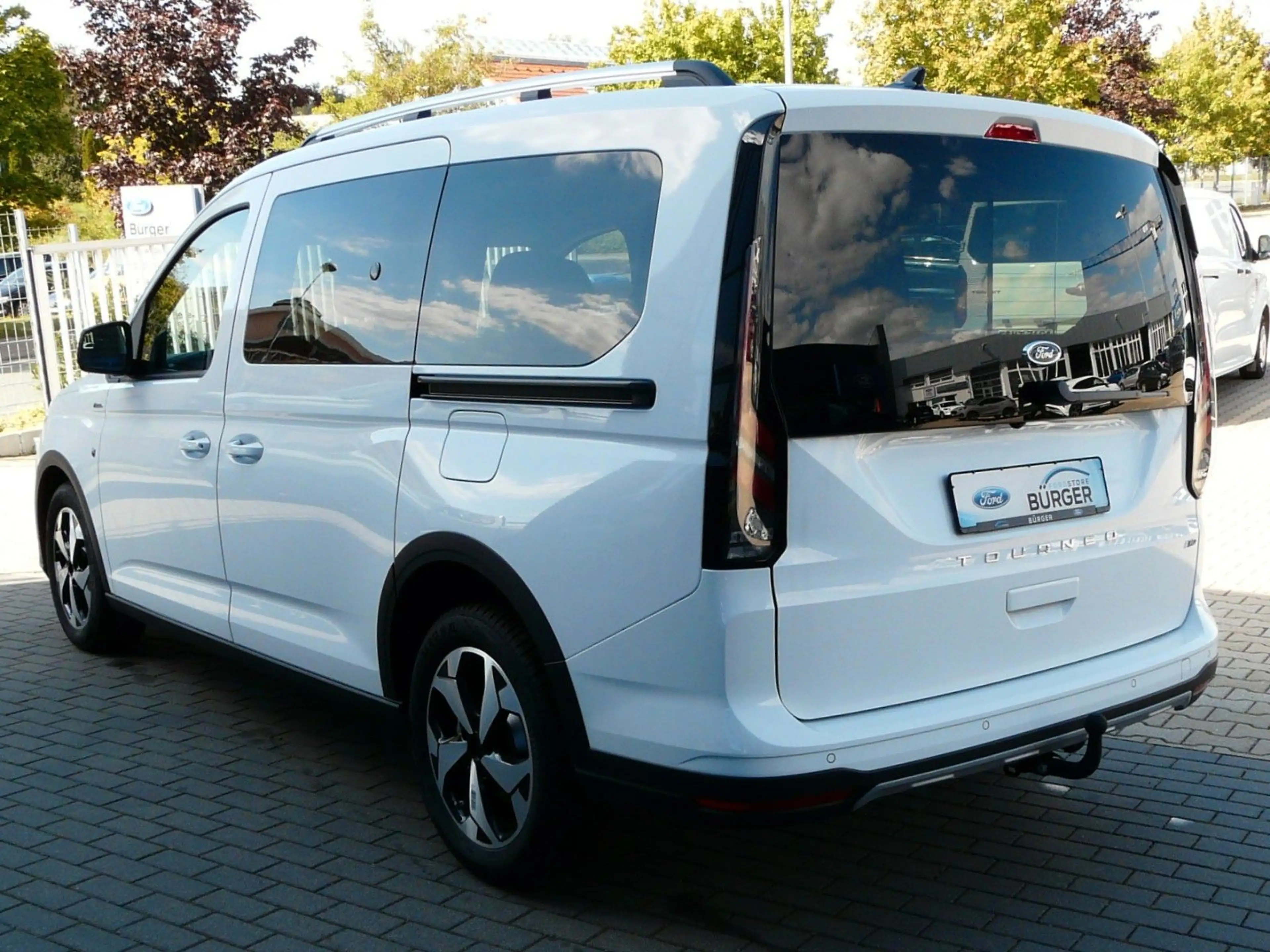 Ford Tourneo Connect Grand Tourneo Connect Active *AWD* — photo 3