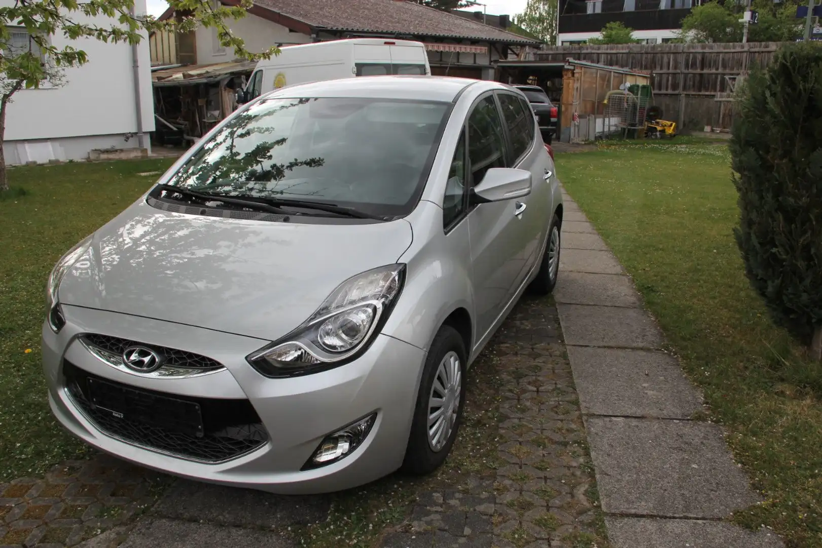 Hyundai iX20 Style Klimaautomatic Leder SHZ Automatic PD Argento - 1