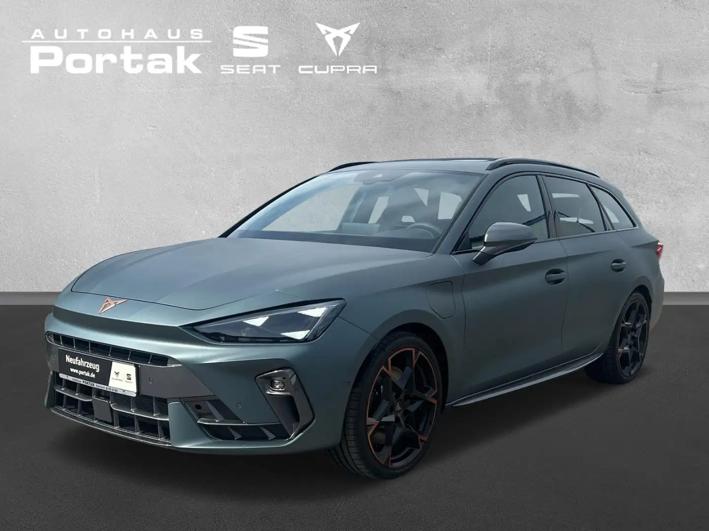 CUPRA Leon CUPRA Leon Sportstourer VZ 1.5 e-HYBRID 200 kW (27 Grau - 1