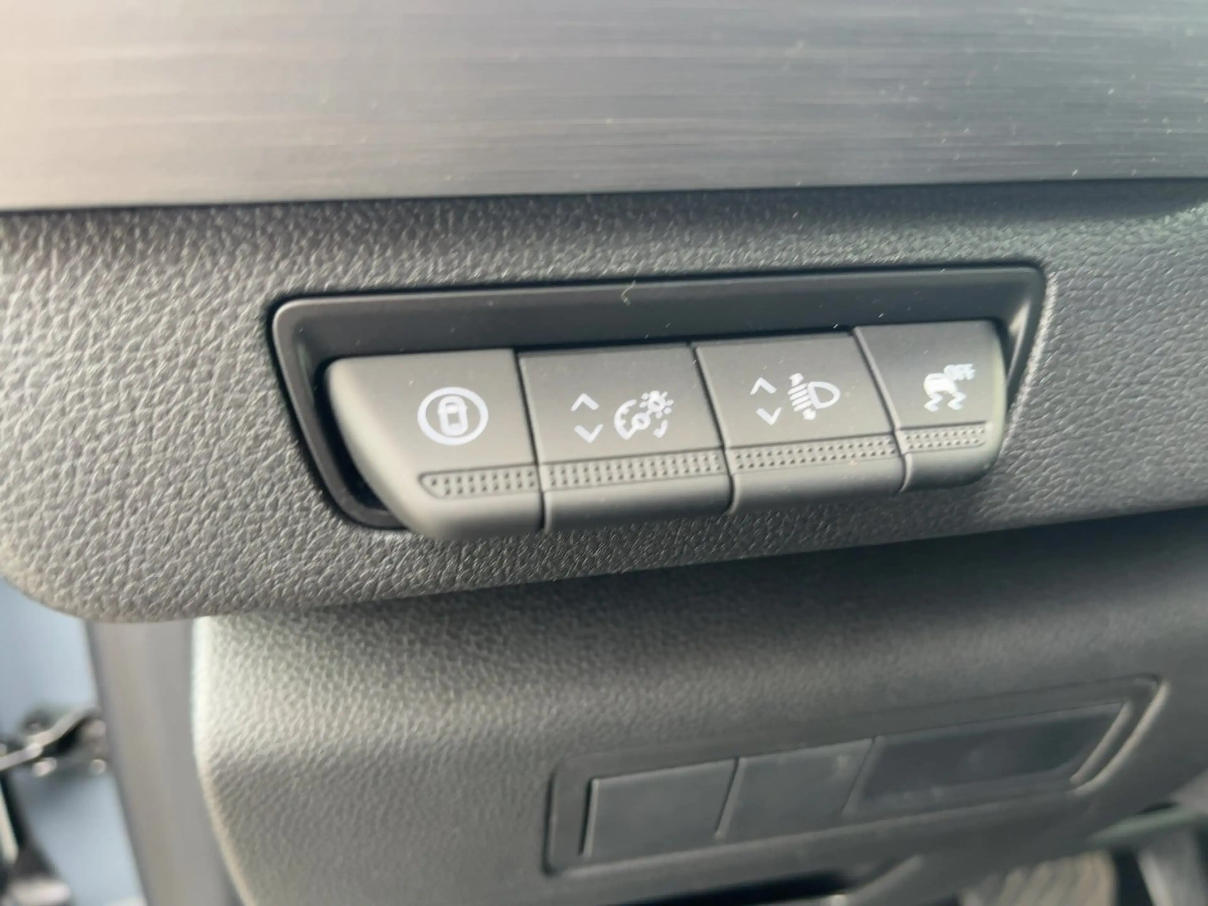 Nissan Townstar Kombi DIG-T 130 L2 Tekna Navi+SHZ+360 — photo 12