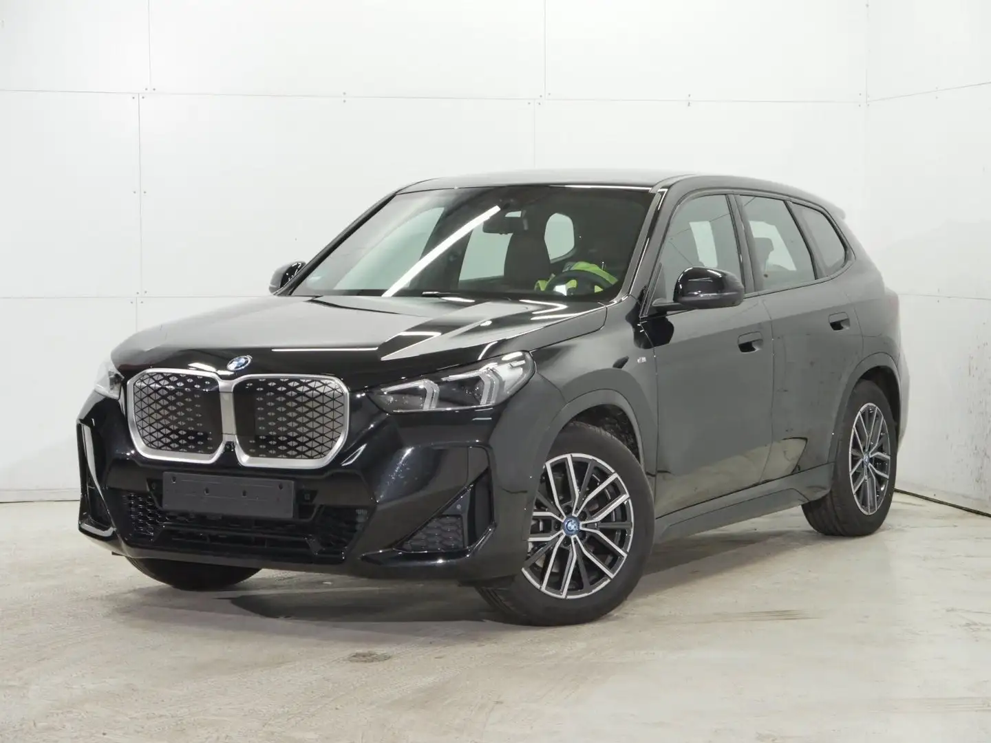 BMW iX1 xDrive30 M Sport Leder AHK ACC HUD AC Prof Noir - 1