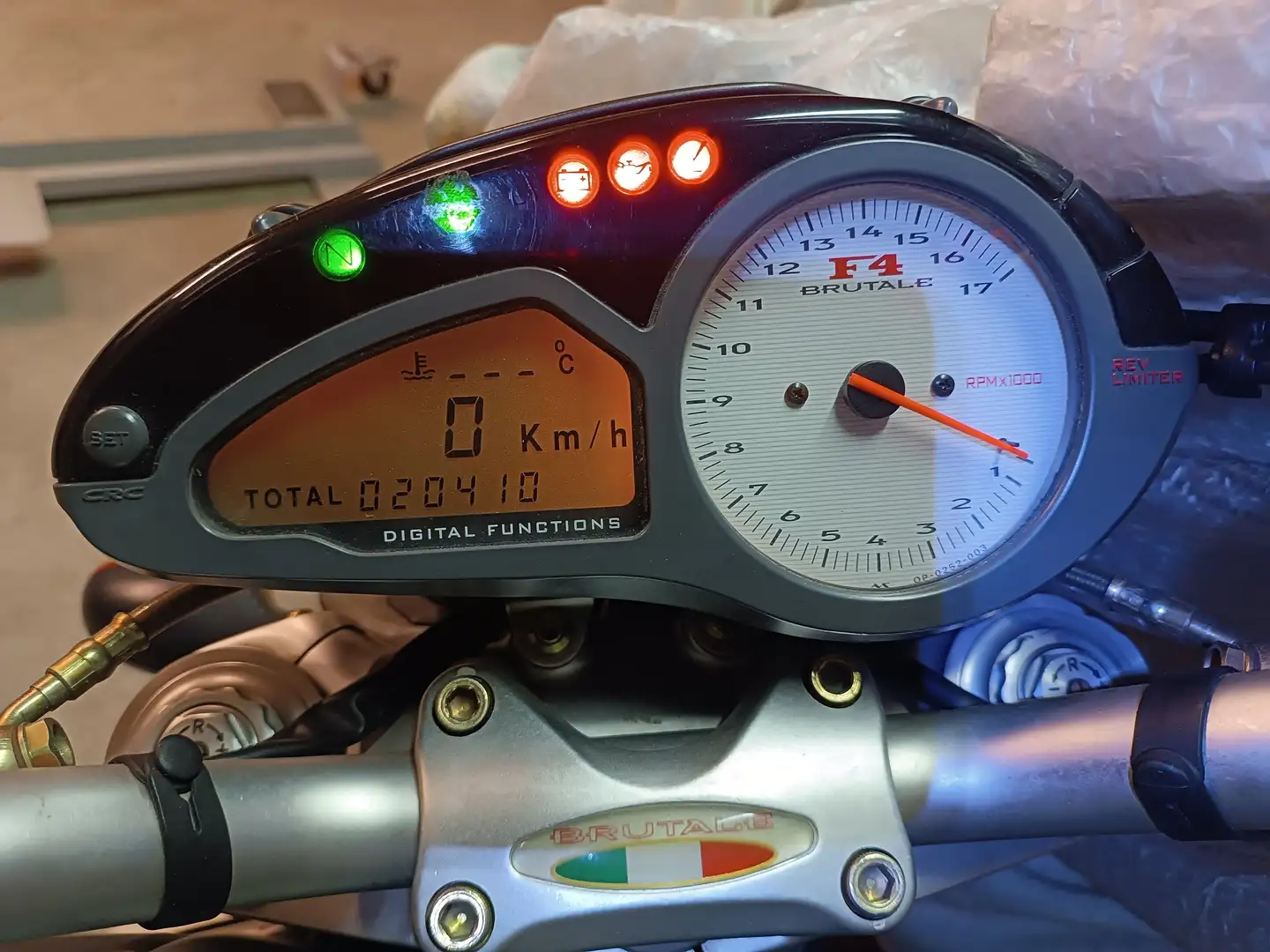 MV Agusta Brutale 750 S Black - 2