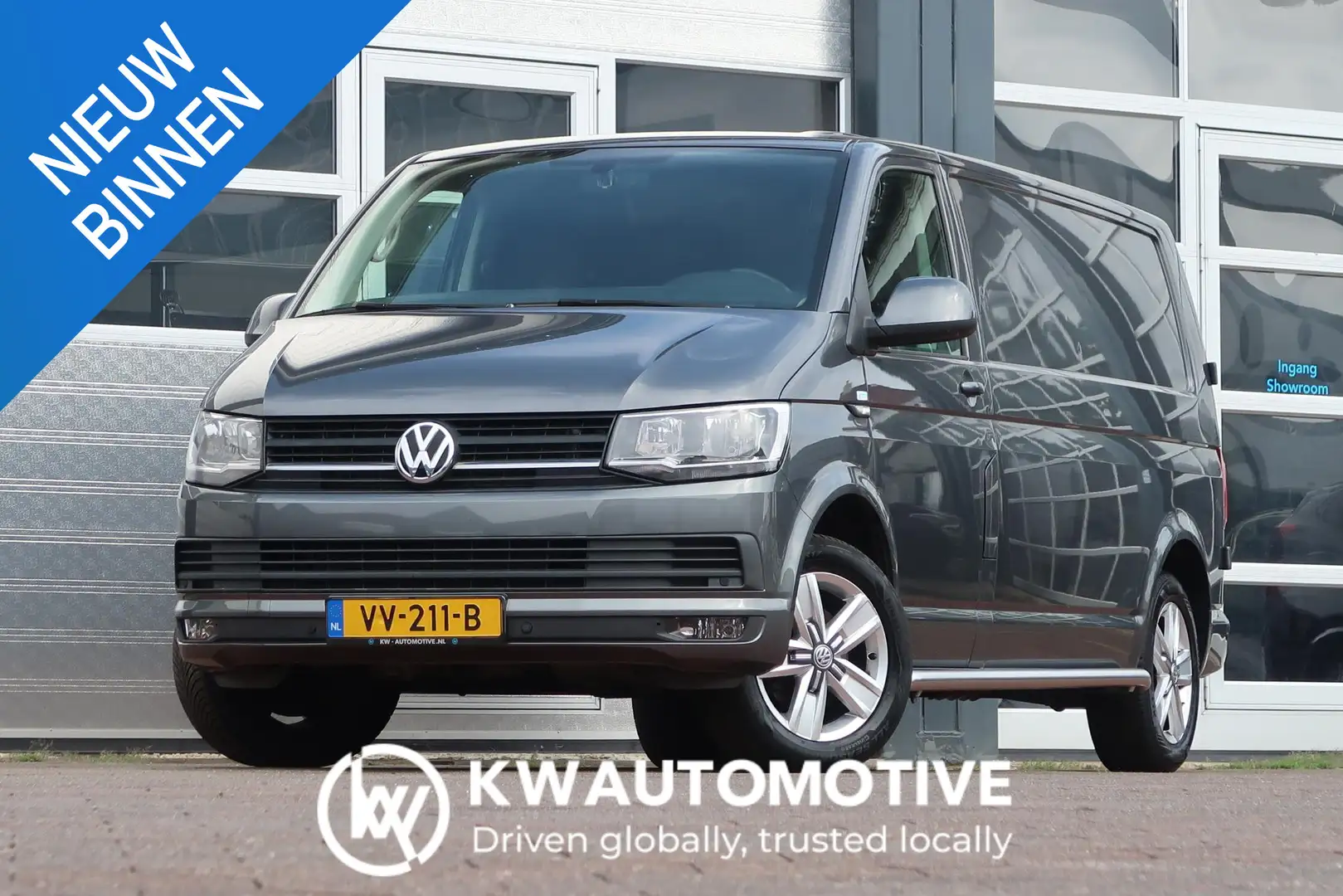 Volkswagen T6 Transporter 2.0 TDI L2H1 Highline AUT/ NAVI/ CAMERA/ CRUISE/ A Grijs - 1