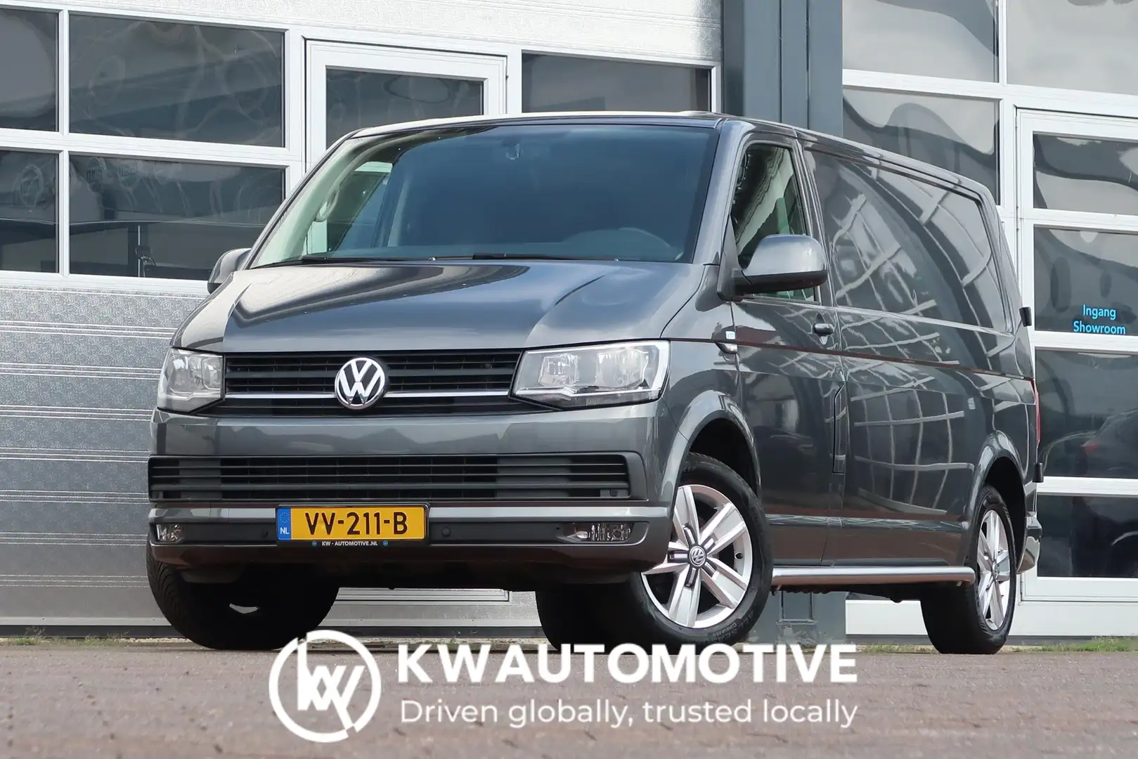 Volkswagen T6 Transporter 2.0 TDI L2H1 Highline AUT/ NAVI/ CAMERA/ CRUISE/ A Szary - 1