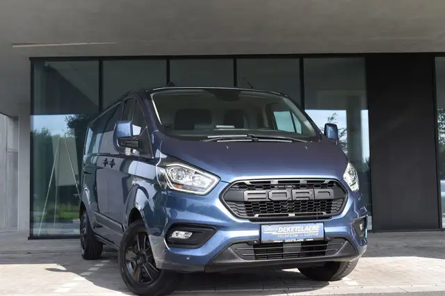 Ford Transit view 5