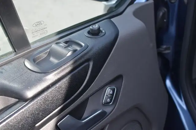 Ford Transit view 28