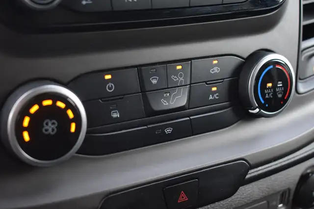 Ford Transit view 19