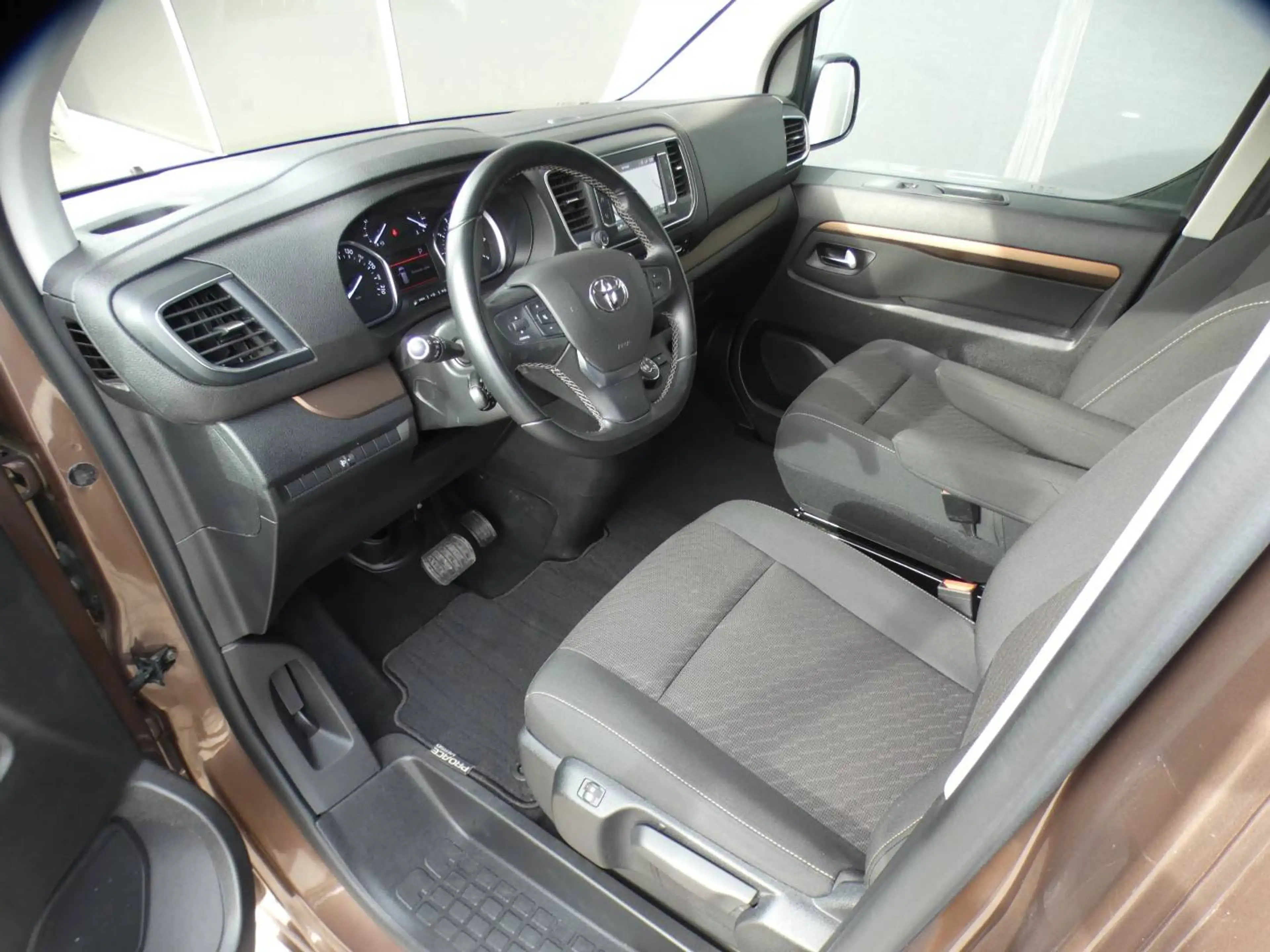 Toyota Proace Verso 2.0D AUTOMAAT 177pk MPV 8PL +Carplay +GPS +Zetelverwarming +Parkeercamera +3 zone airco — photo 15