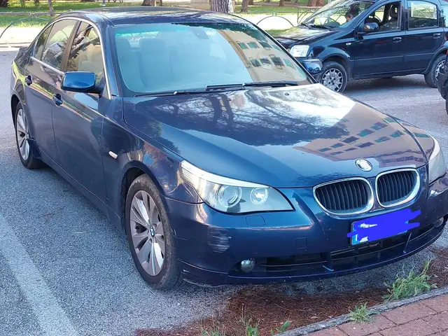 BMW 525