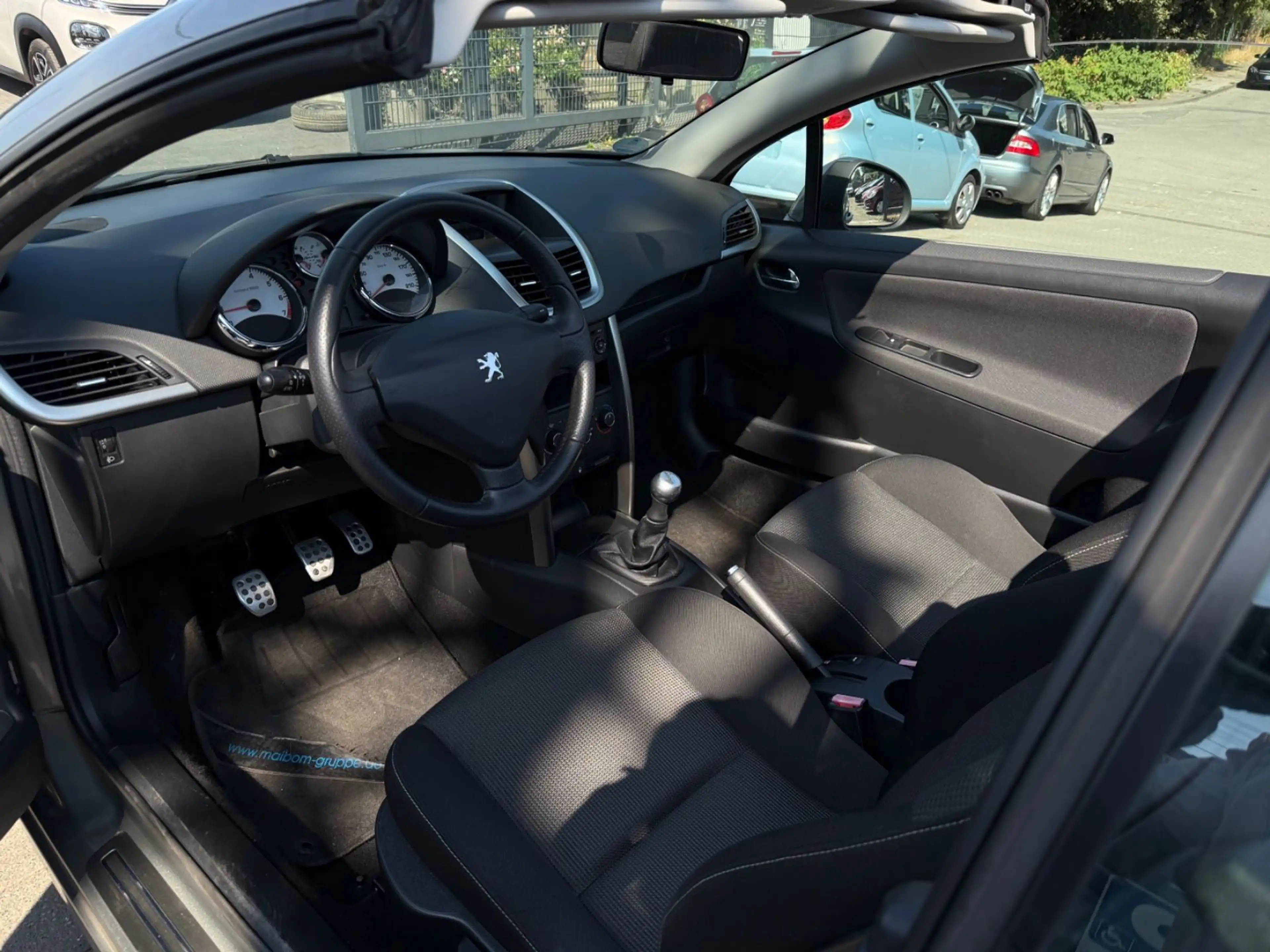 Peugeot 207 CC Cabrio-Coupe Premium — photo 7