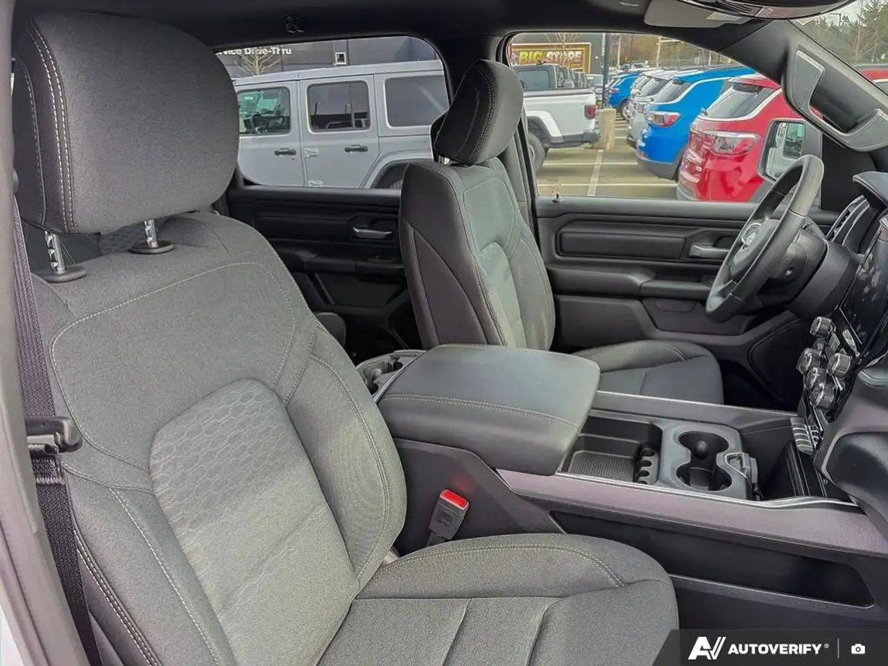 RAM 1500 снимка RAM 1500