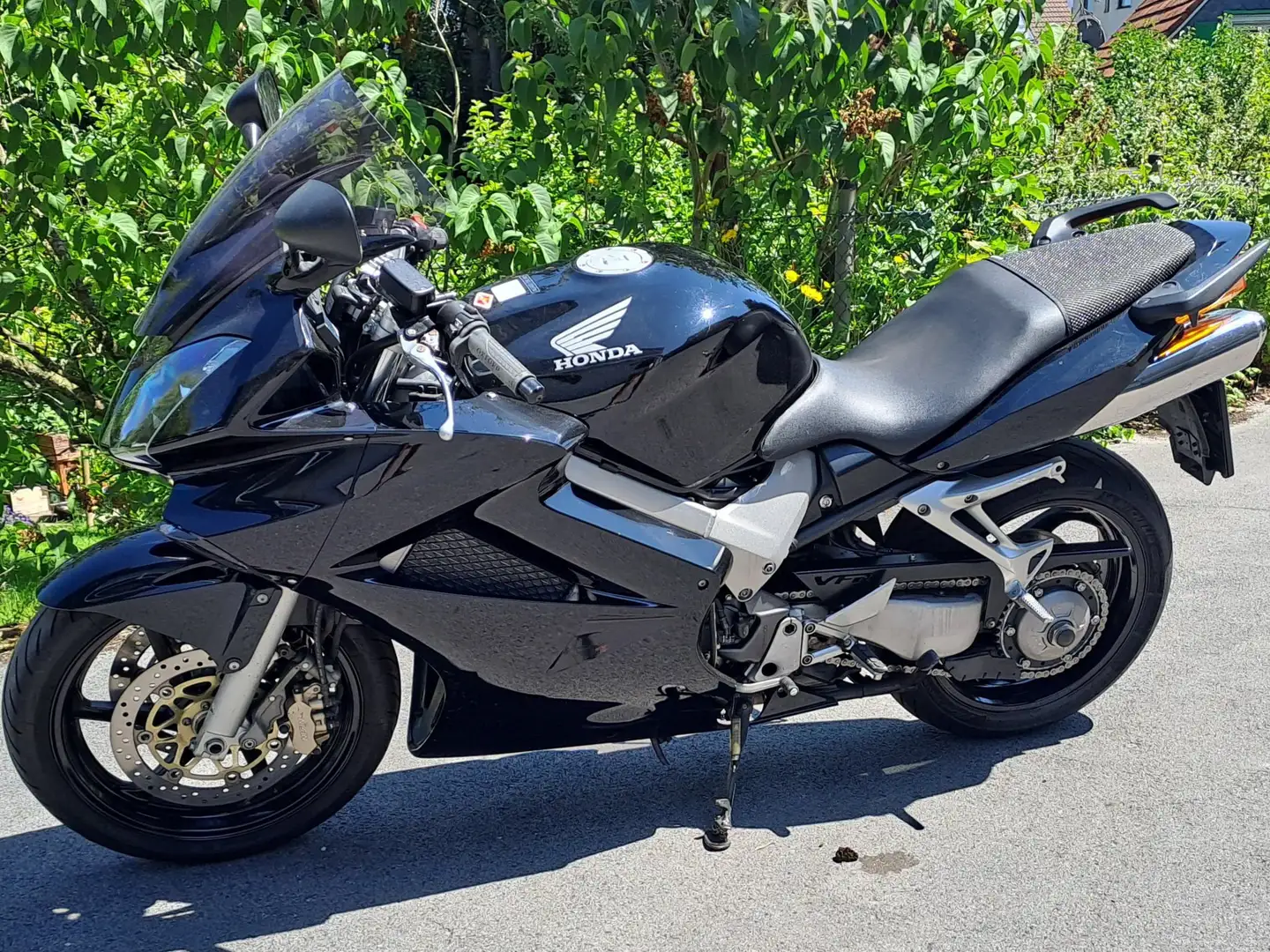 Honda VFR Noir - 2